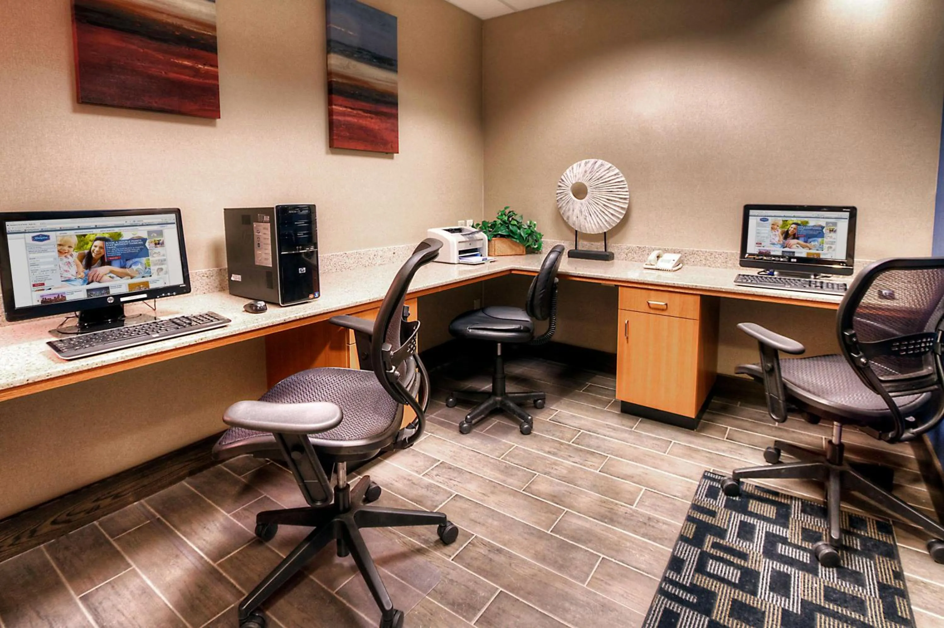 Business facilities in Hampton Inn - Great Falls