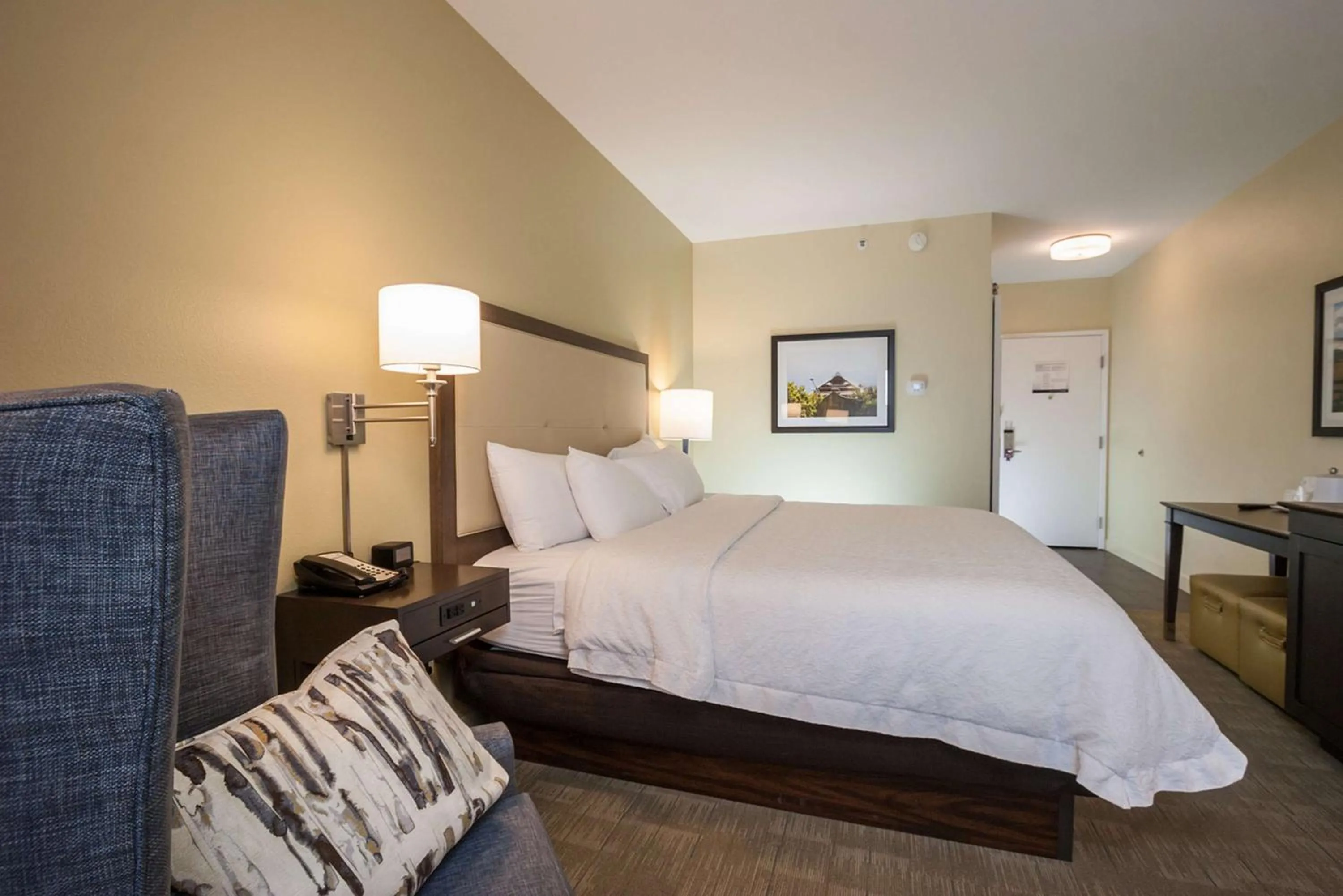 Bed in Hampton Inn - Great Falls