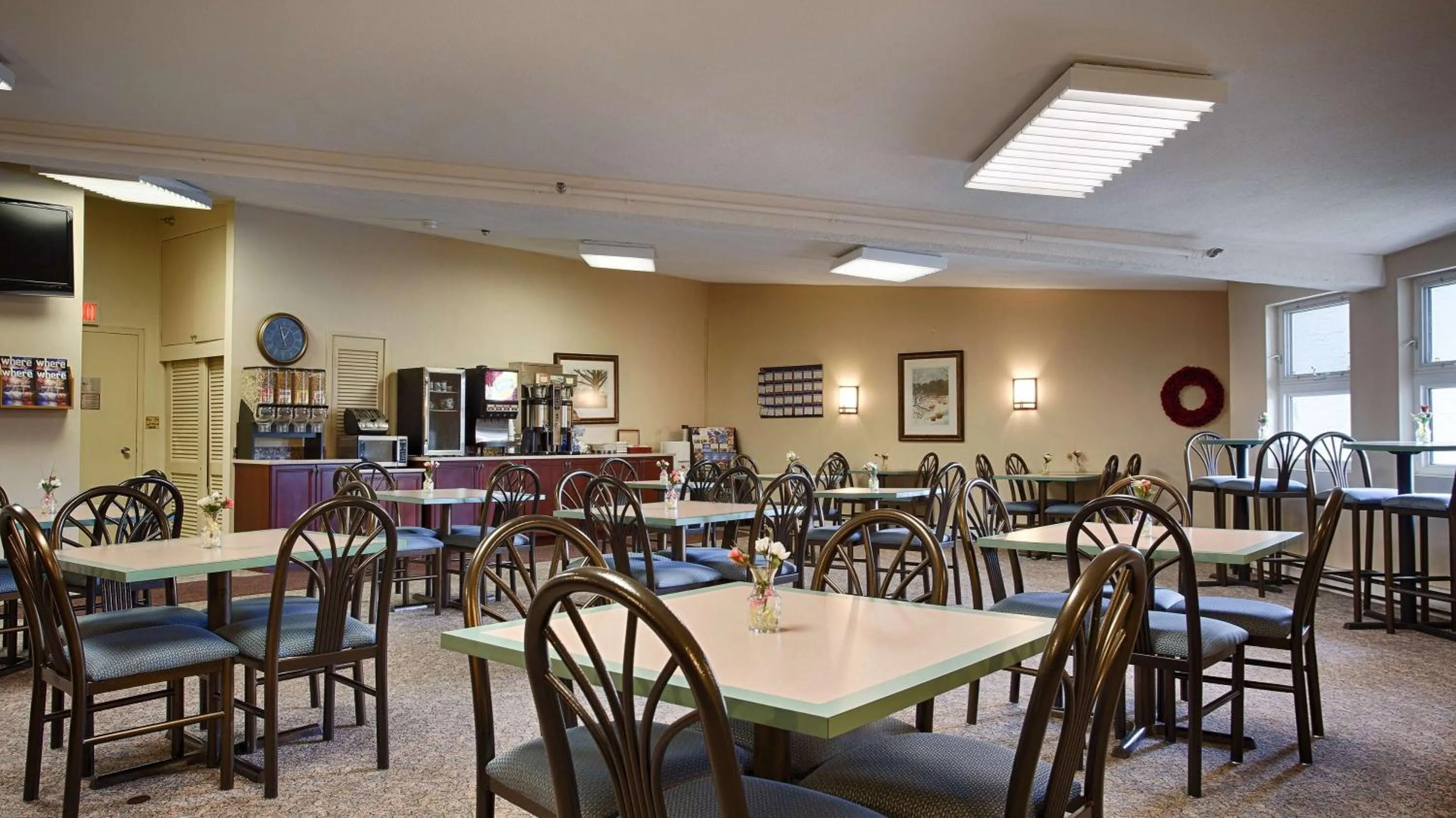Restaurant/Places to Eat in Best Western at Historic Concord