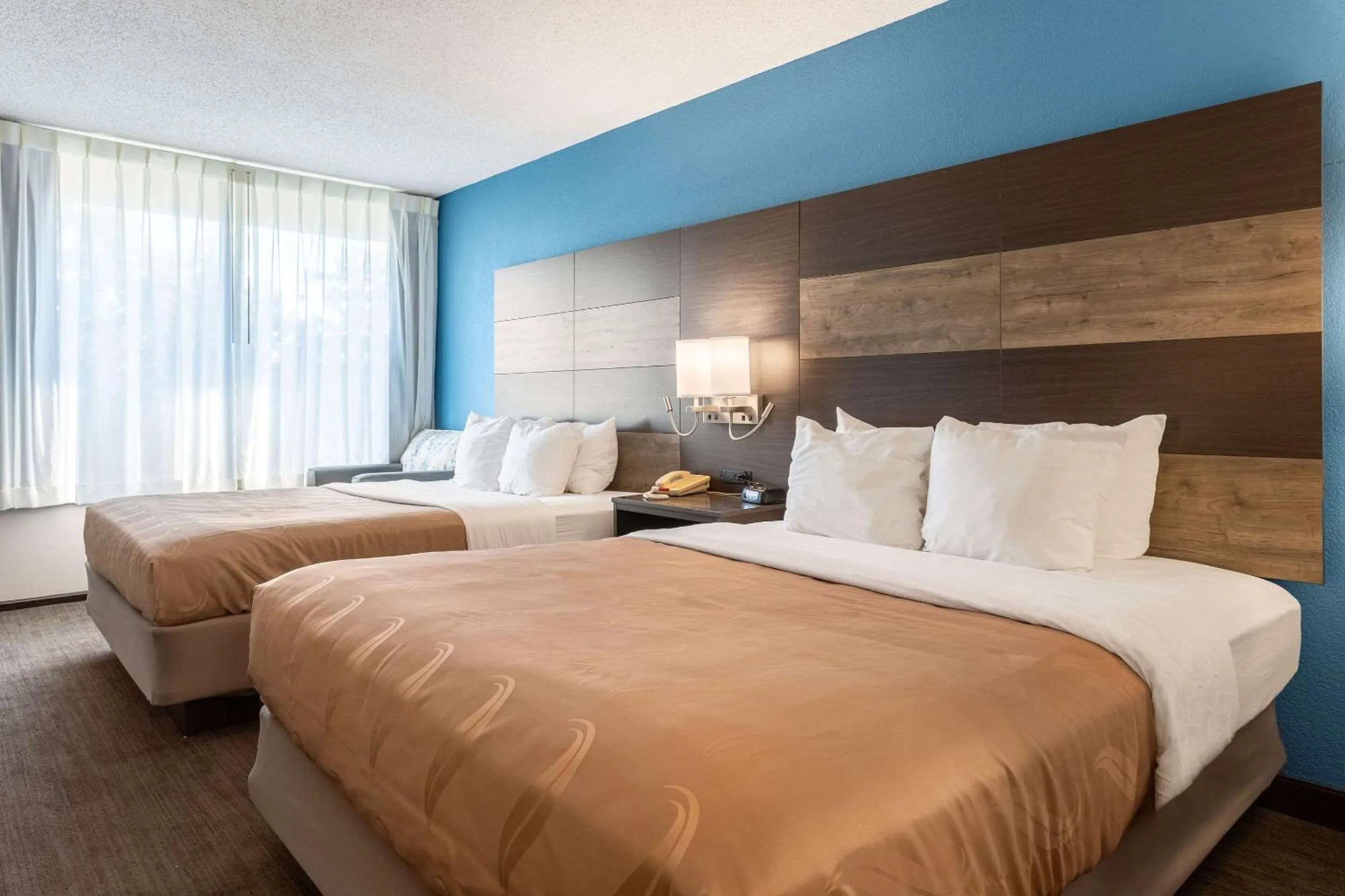 Bedroom, Bed in Quality Inn Branson On the Strip