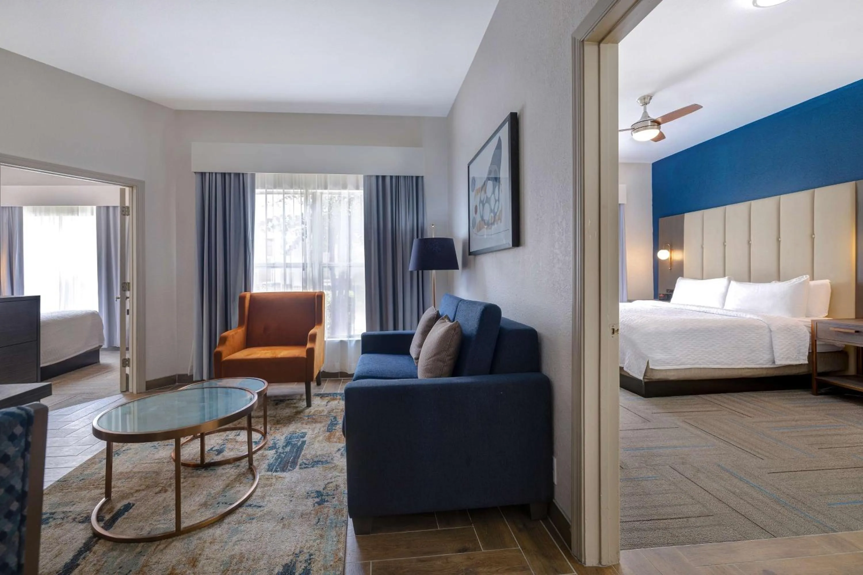 Living room, Bed in Homewood Suites by Hilton Jackson-Ridgeland