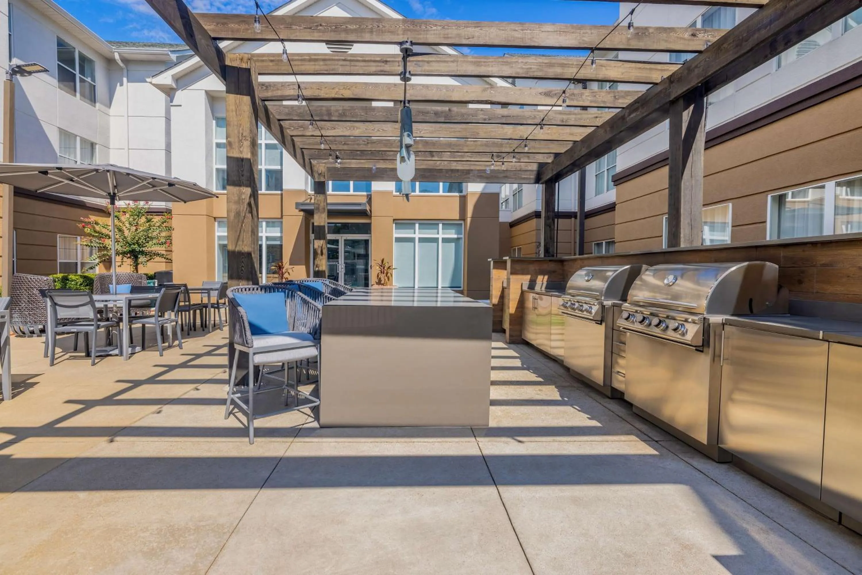 Patio in Homewood Suites by Hilton Jackson-Ridgeland