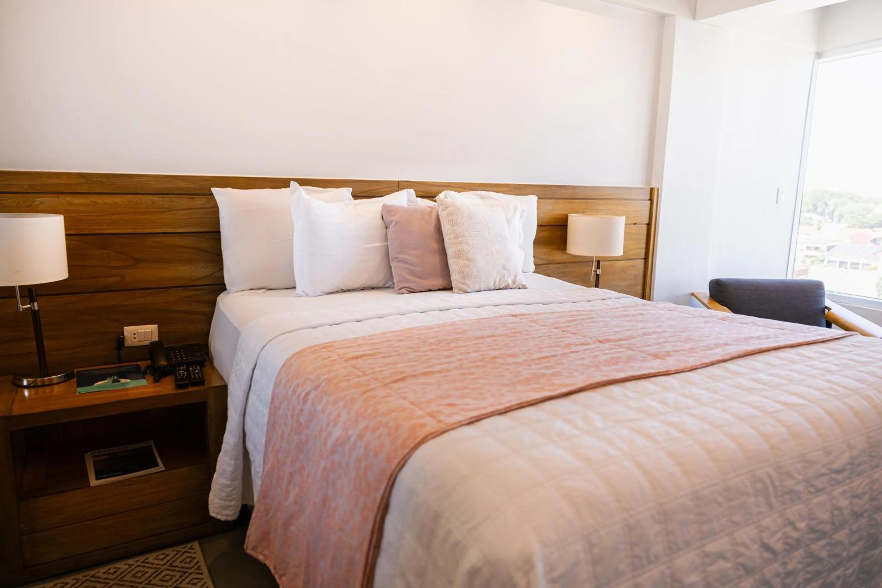 Bed in Hotel Le Pelican