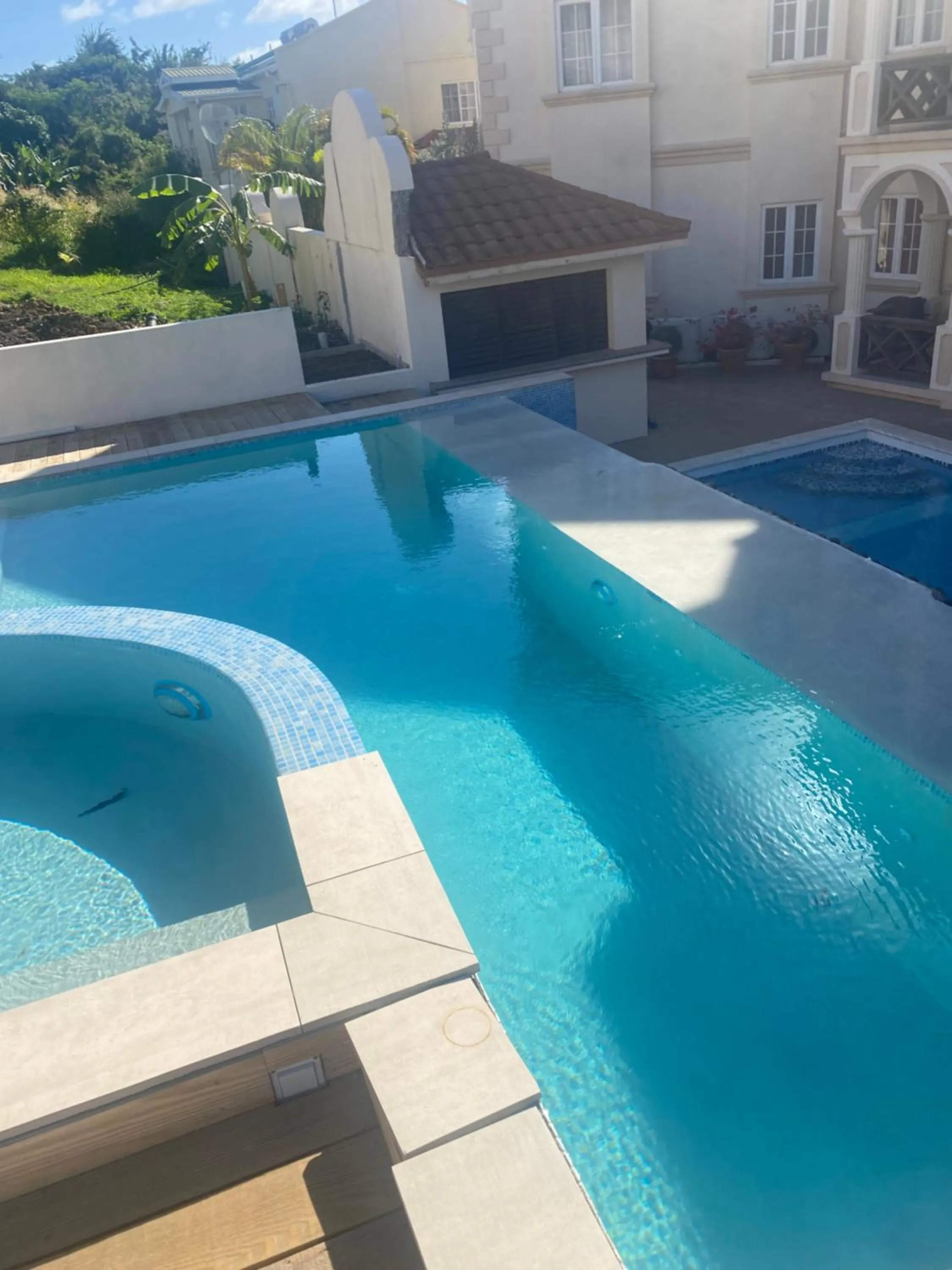 Swimming pool in Mandela Court Suites Grenada