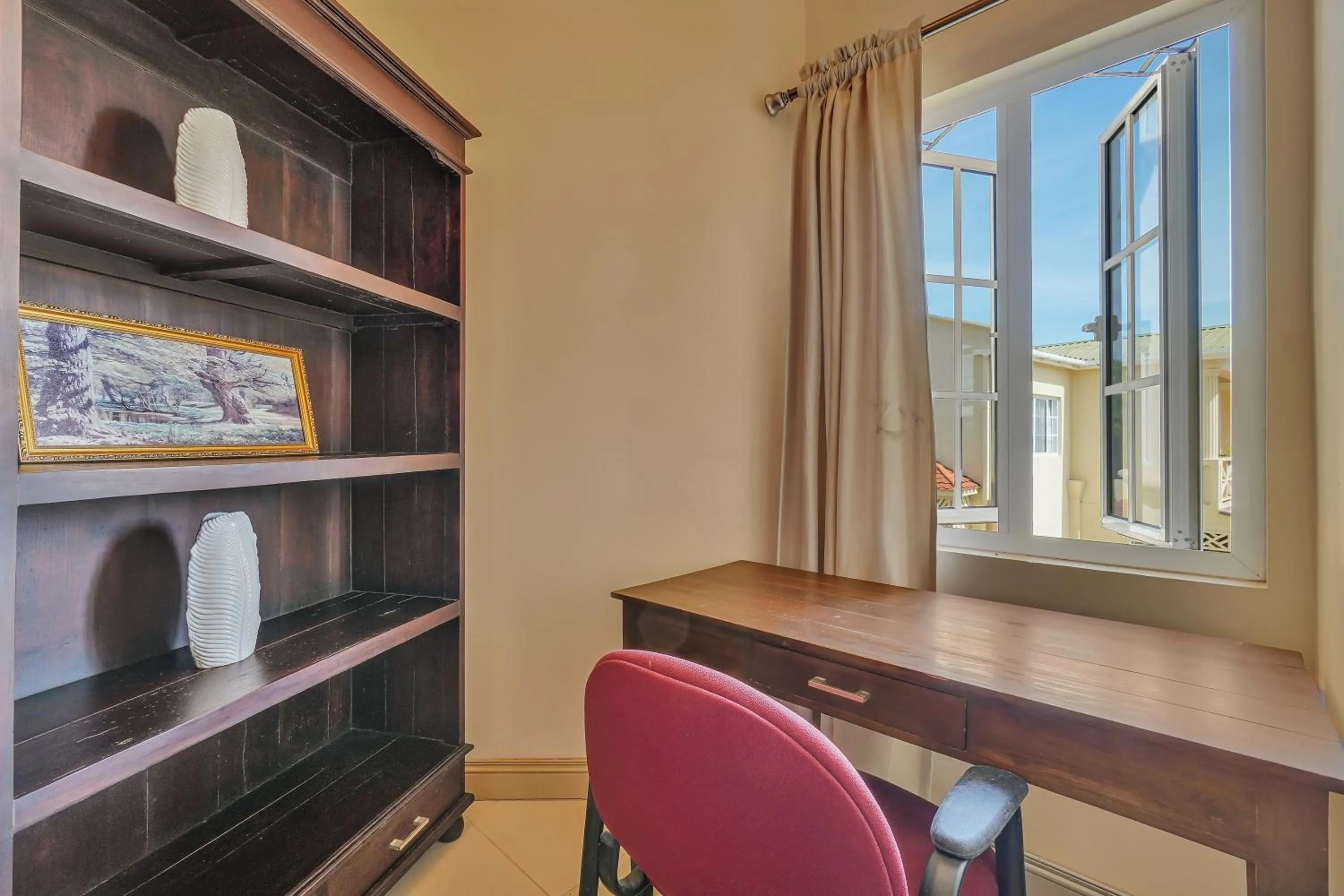 hair dresser in Mandela Court Suites Grenada