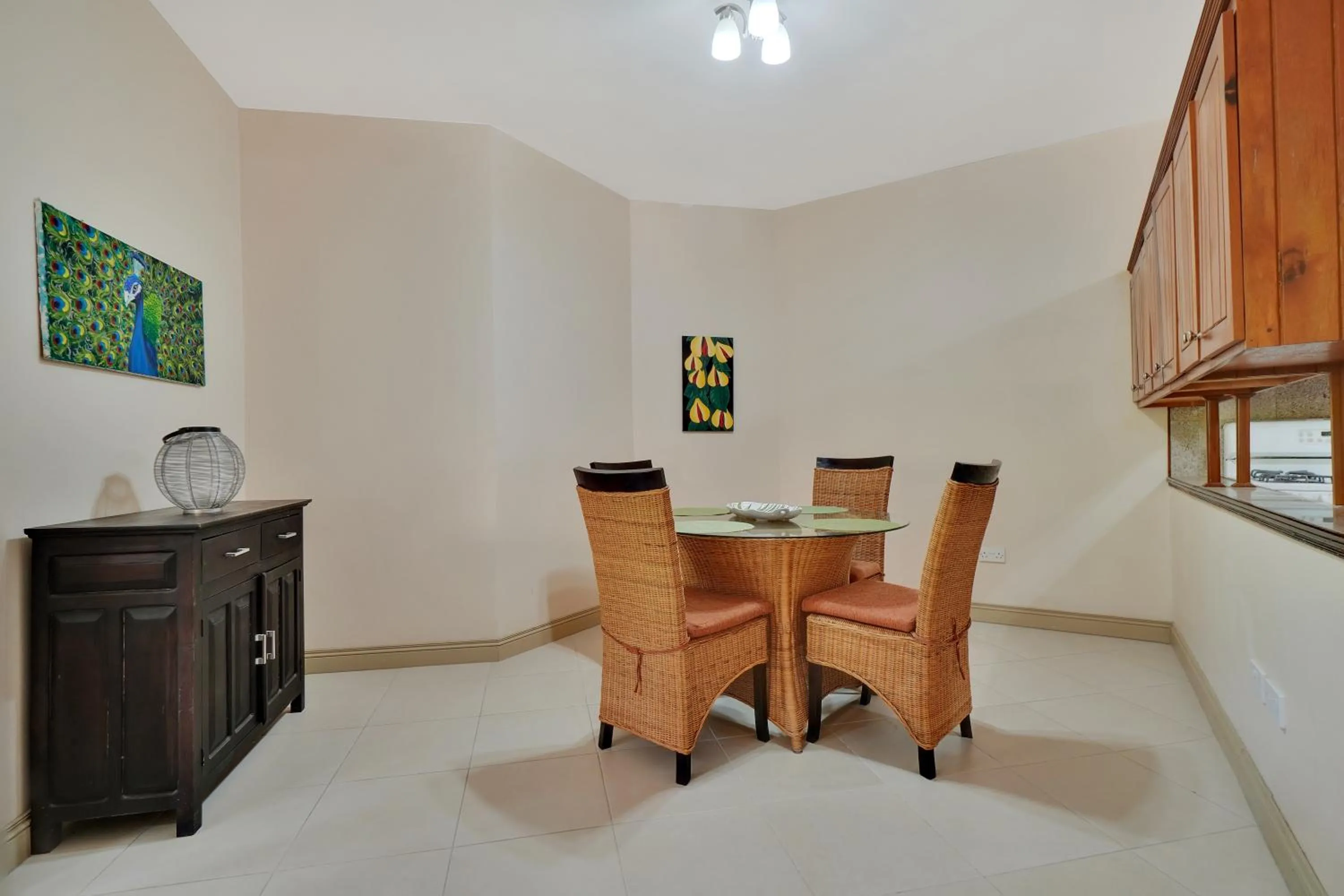 Dining area in Mandela Court Suites Grenada