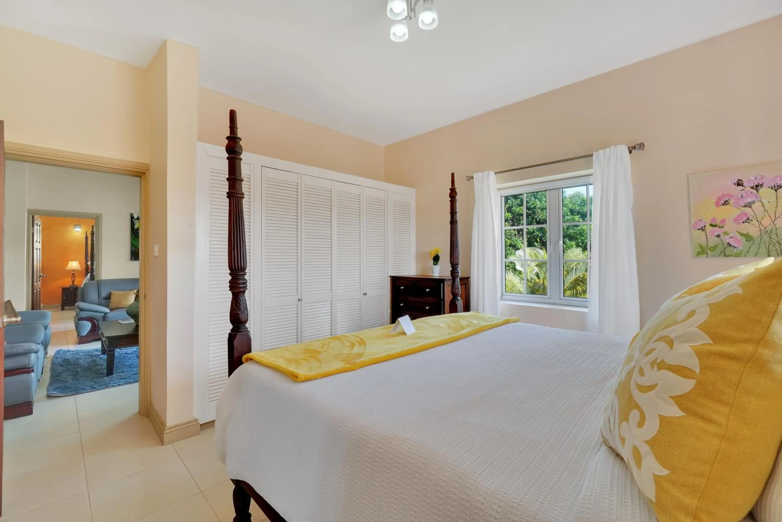Bed in Mandela Court Suites Grenada