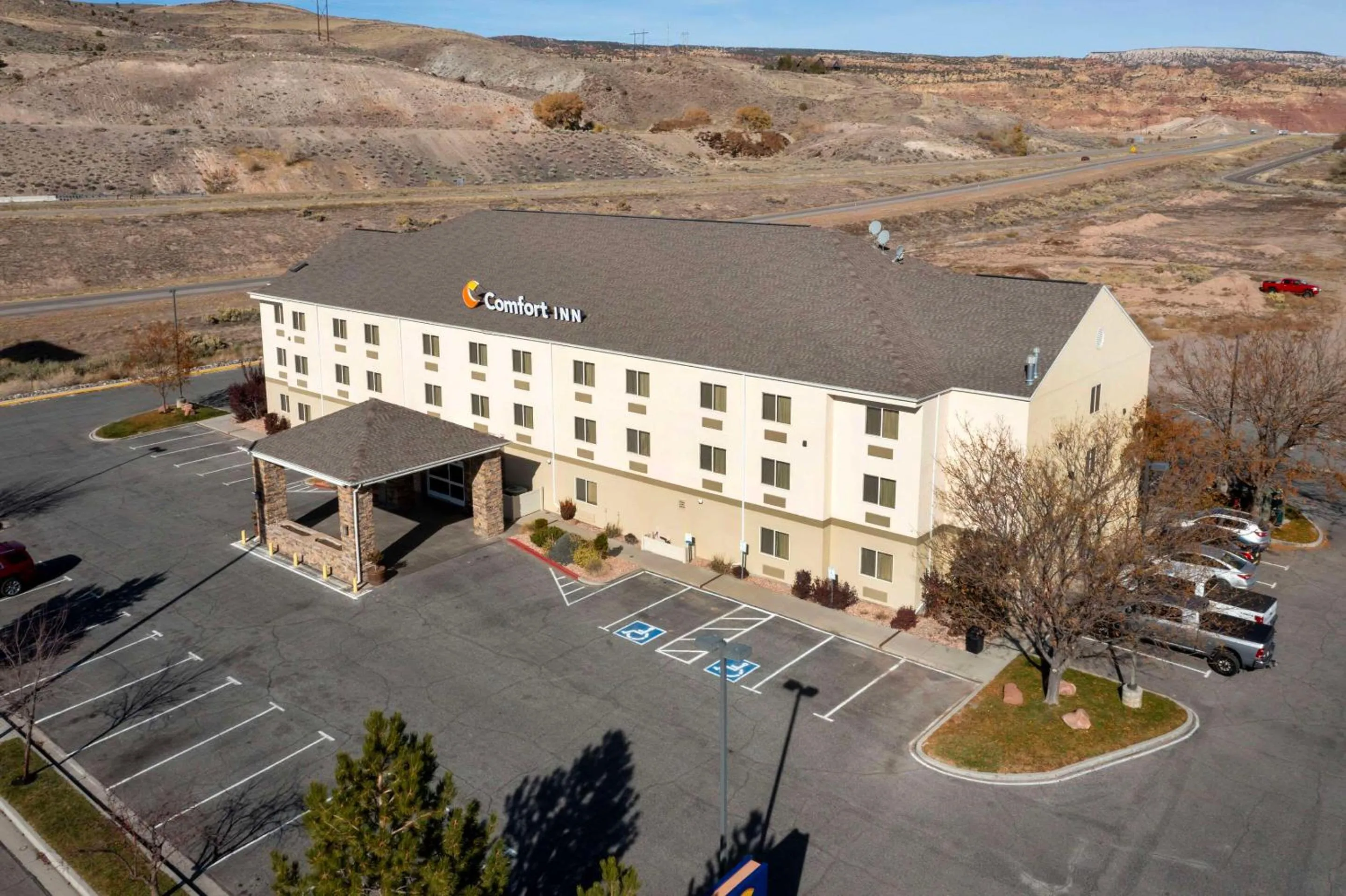 Property building in Comfort Inn Richfield I-70
