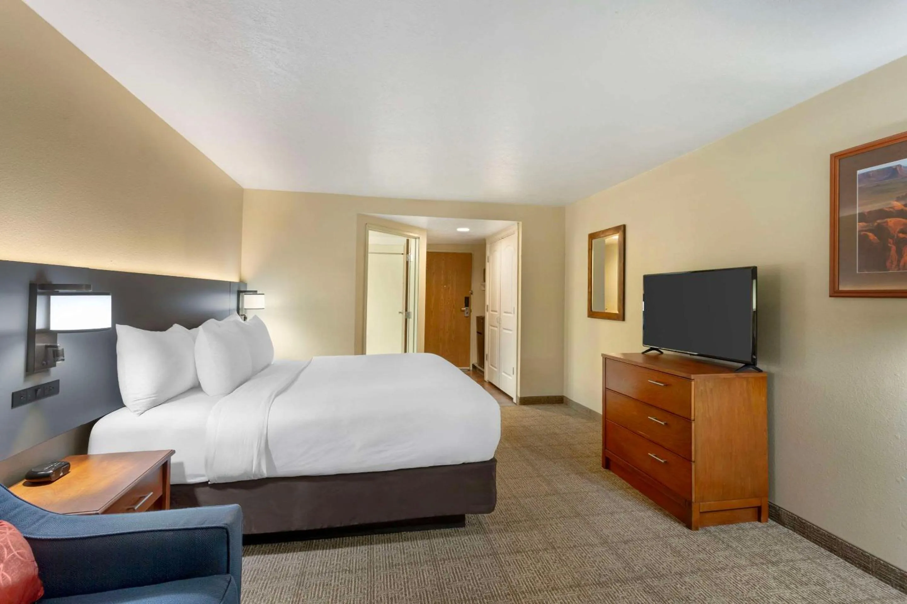 Bedroom, Bed in Comfort Inn Richfield I-70