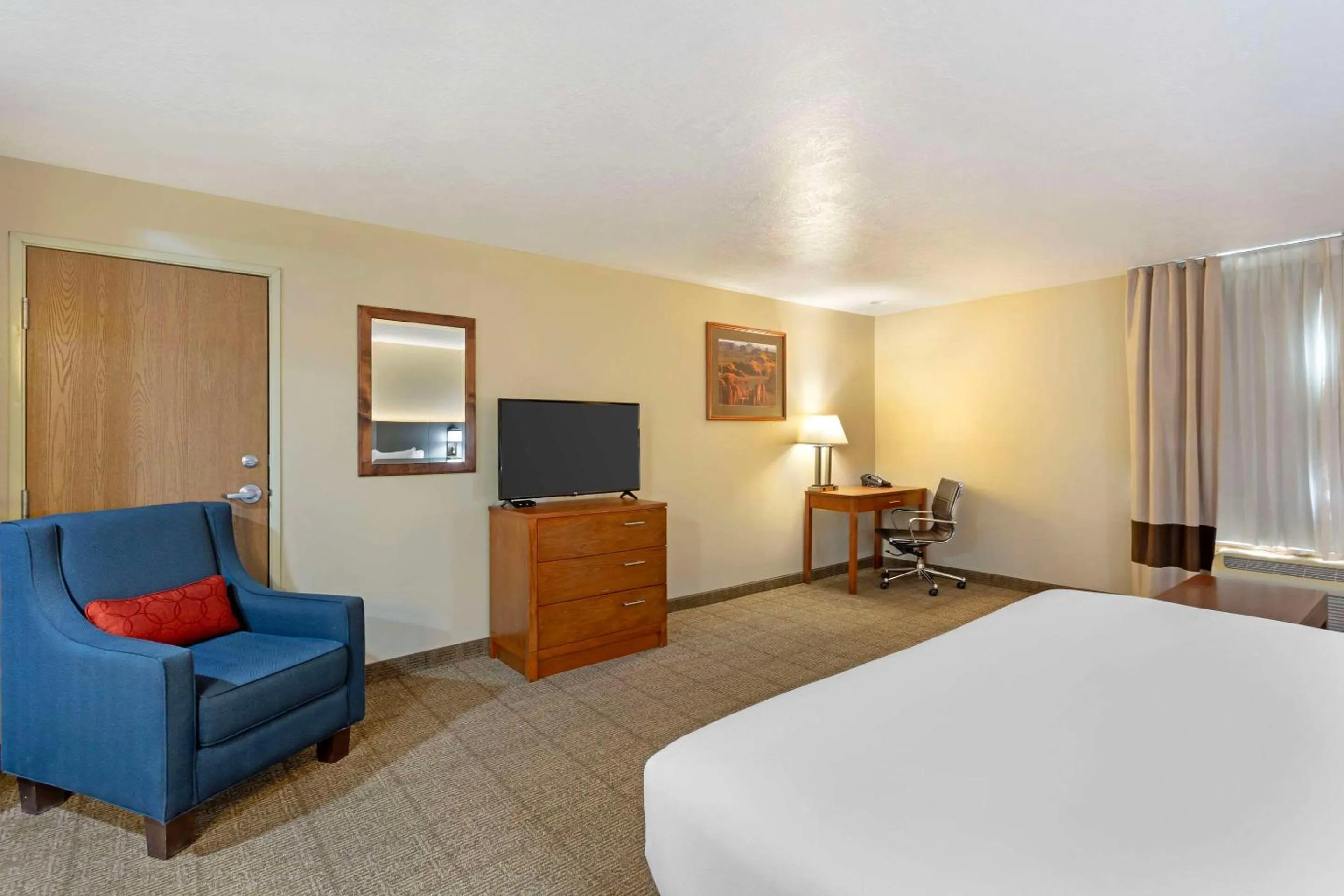 Bedroom, Bed in Comfort Inn Richfield I-70