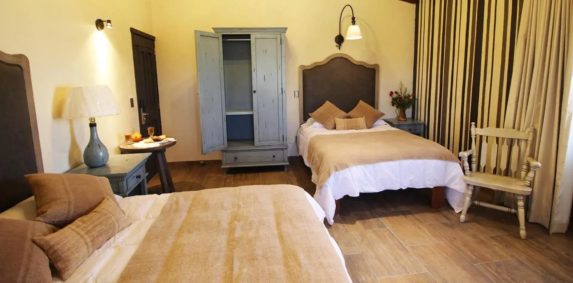 Superior Twin Room with City View in Alondra Hotel Boutique Superior Twin Room with City View in Alondra Hotel Boutique