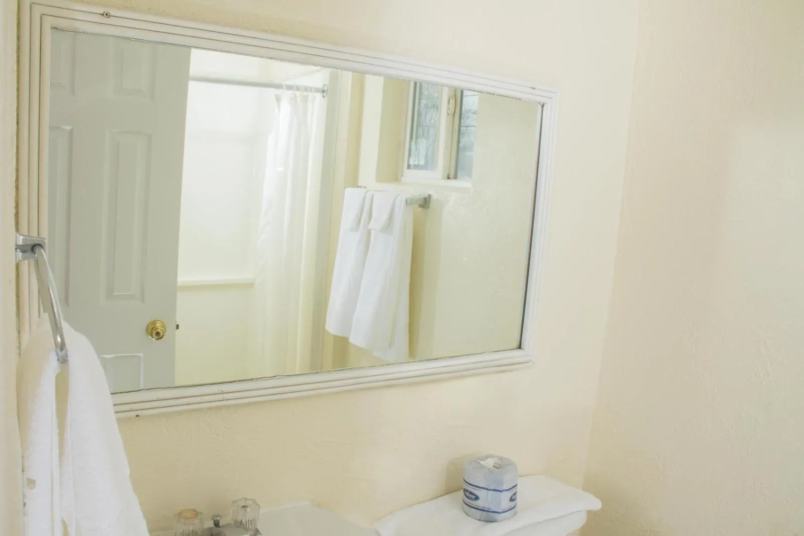 Property building in Budget Inn