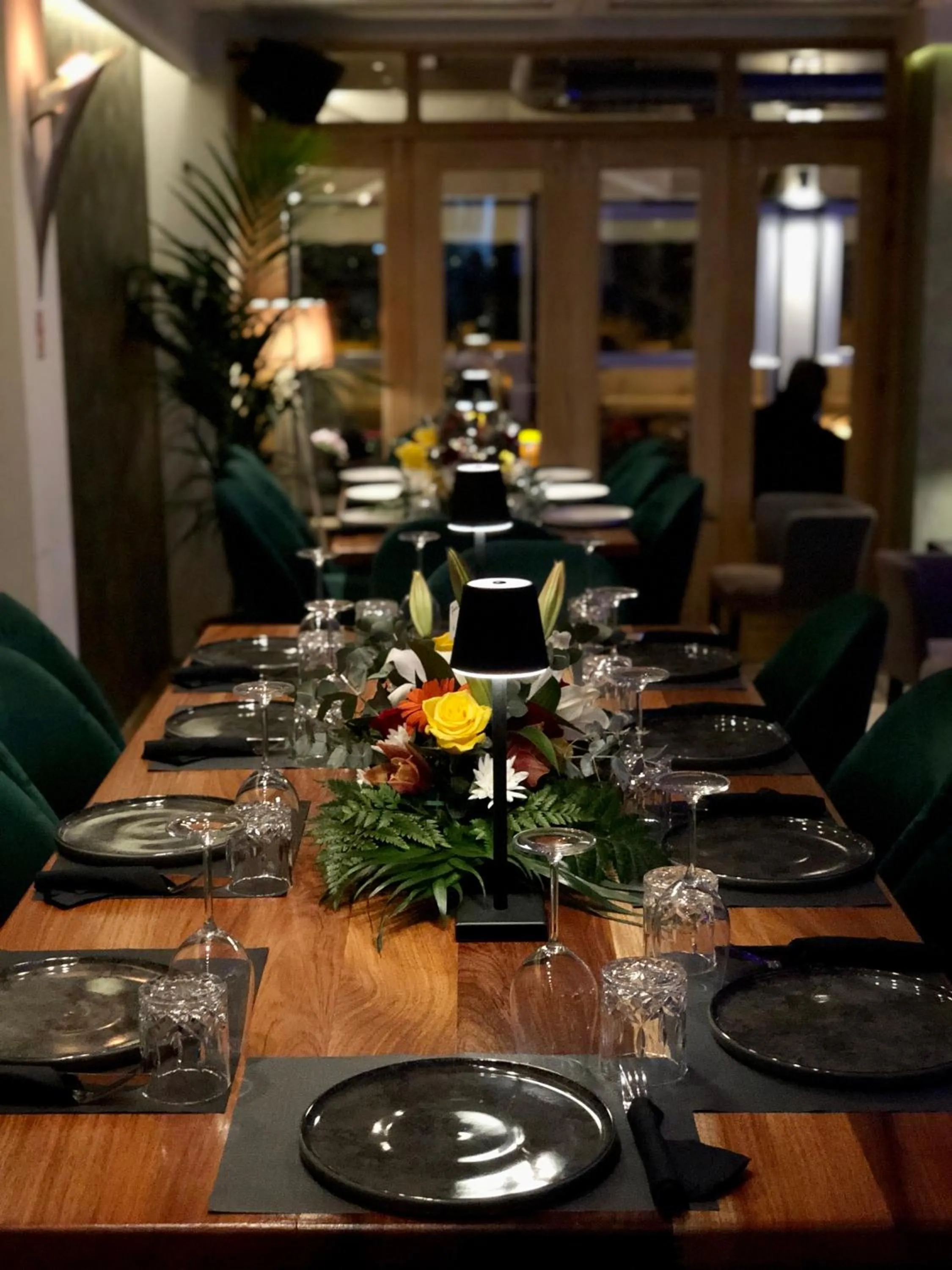 Restaurant/places to eat in Aeolis Hotel