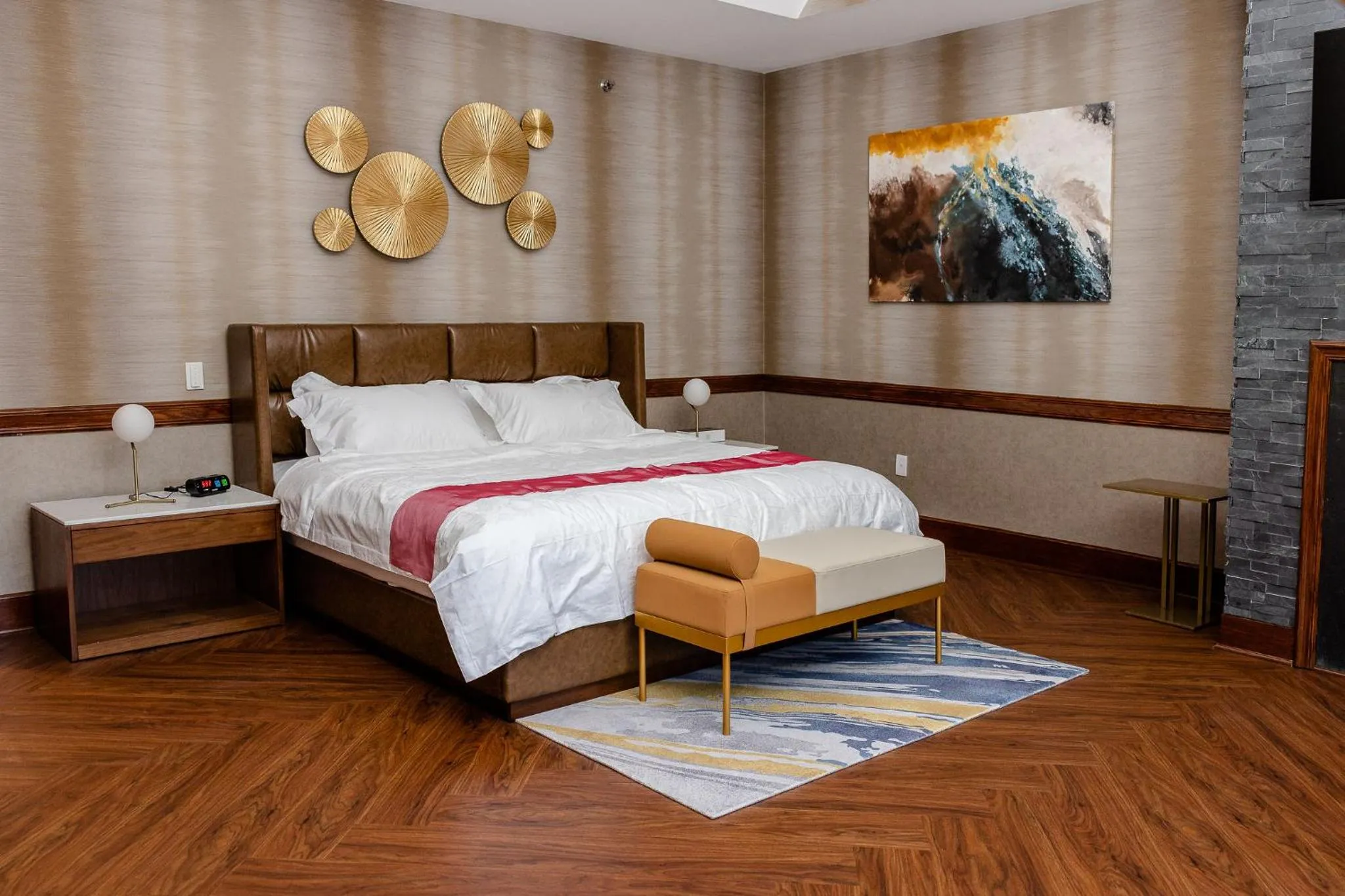 Bedroom, Bed in Chateau Merrimack Hotel & Spa