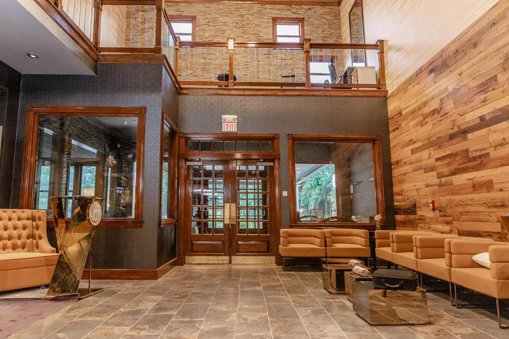 Seating area in Chateau Merrimack Hotel & Spa