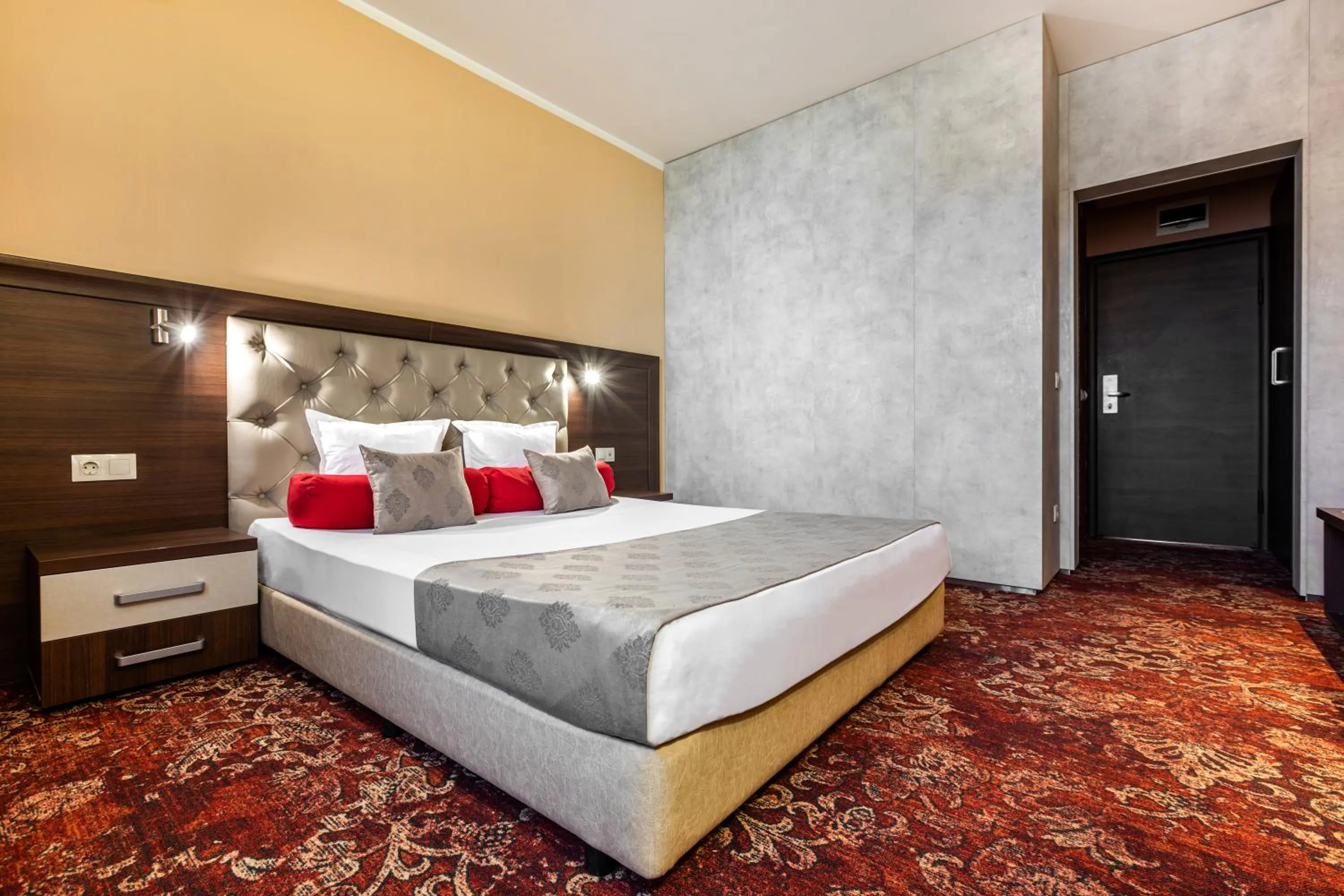 Photo of the whole room, Bed in Business Hotel Plovdiv - Central Location