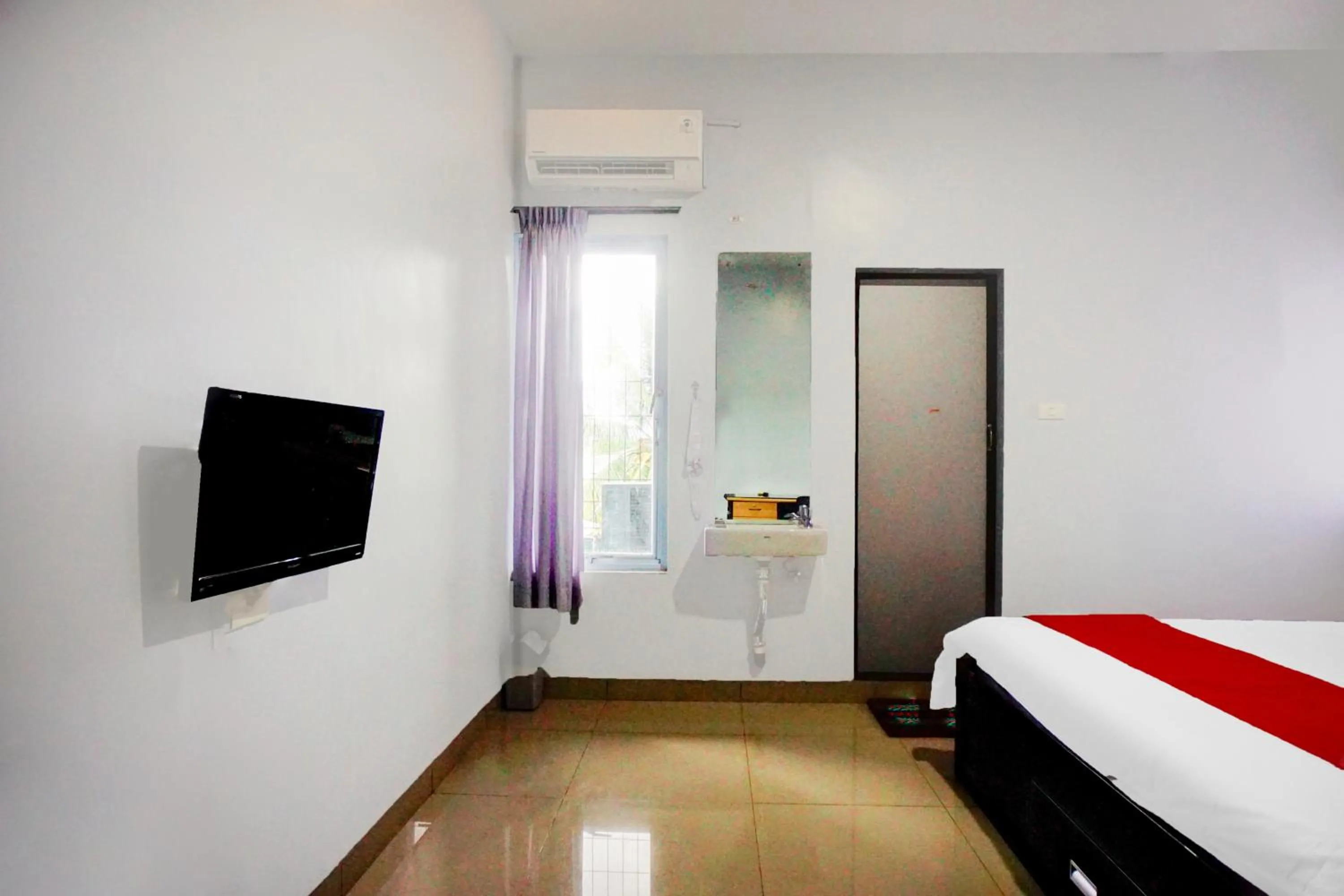 TV and multimedia, Bed in Collection O Banda Aceh near Masjid Raya Baiturrahman formerly Hotel Mulana