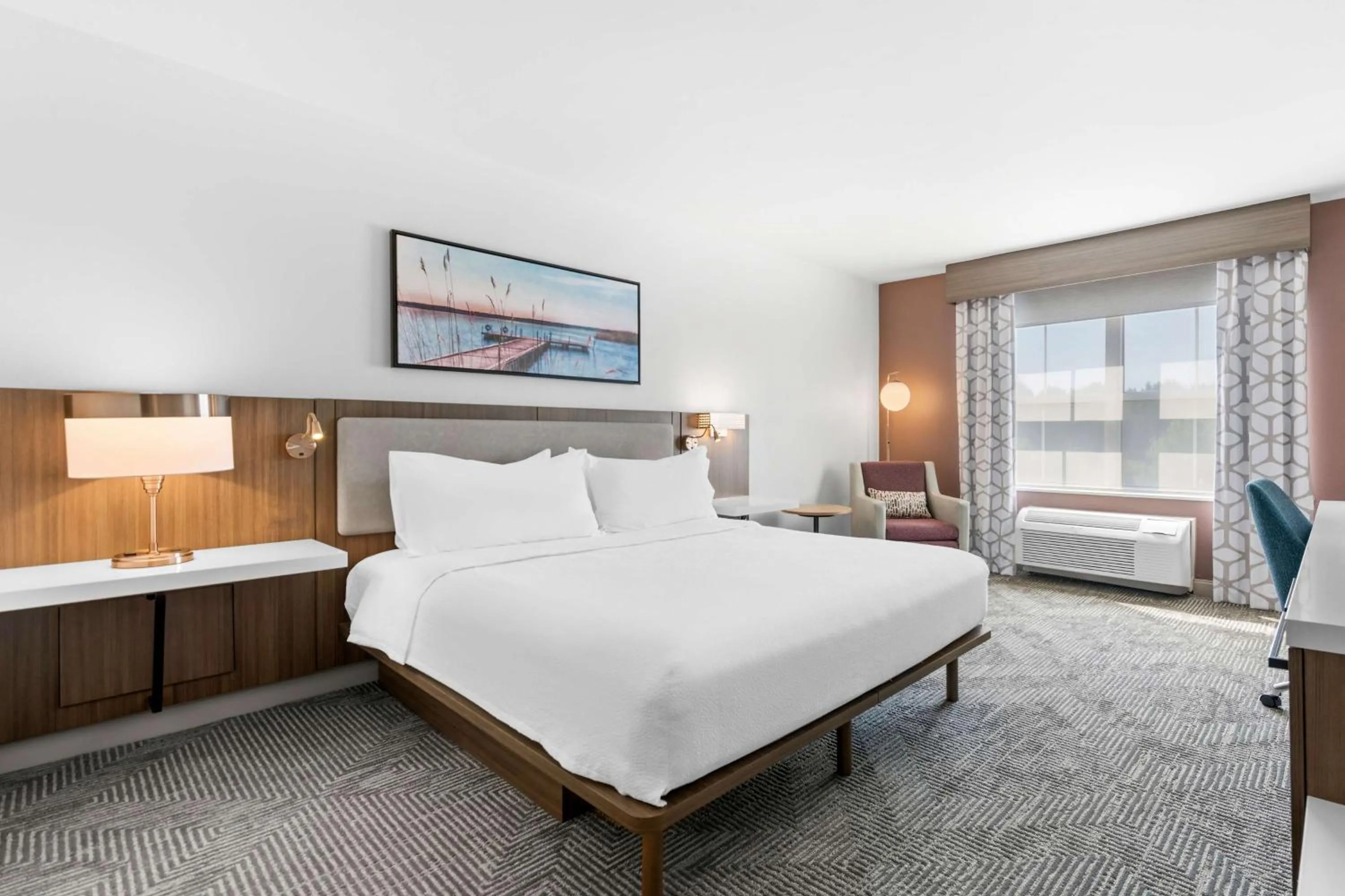 Bed in Hilton Garden Inn Suffolk Riverfront