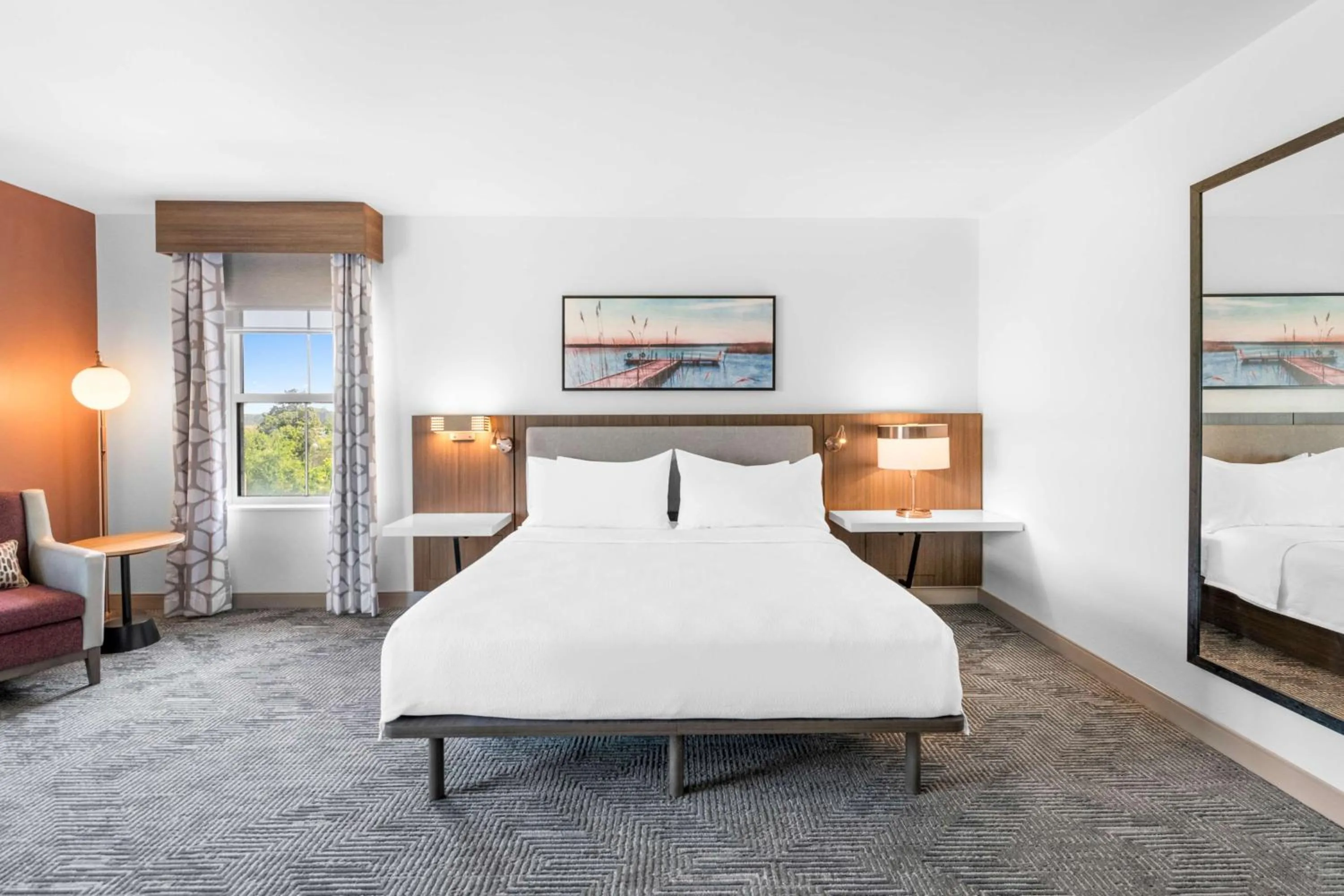 Bed in Hilton Garden Inn Suffolk Riverfront