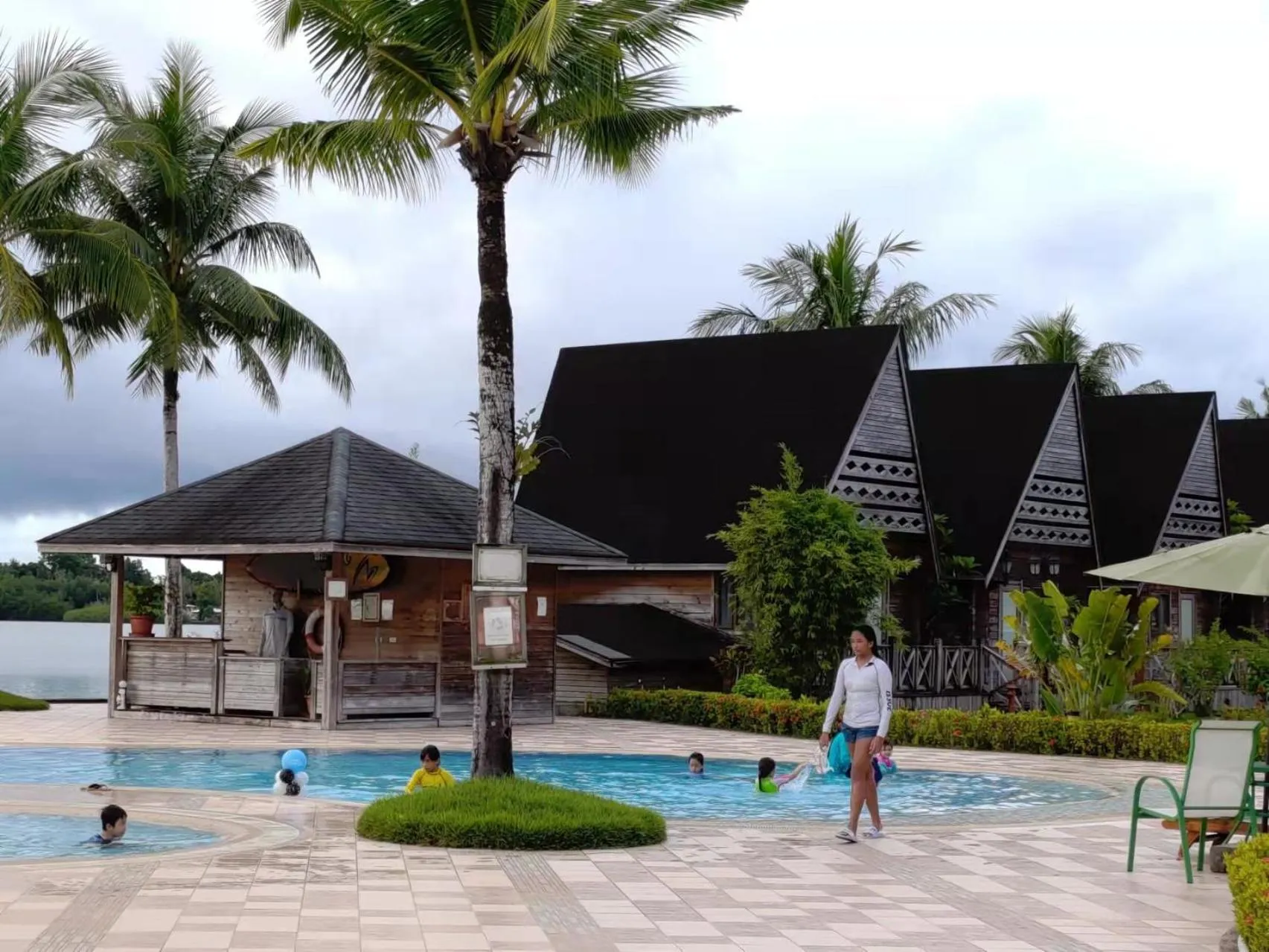 Swimming pool in Island Paradise Resort Club