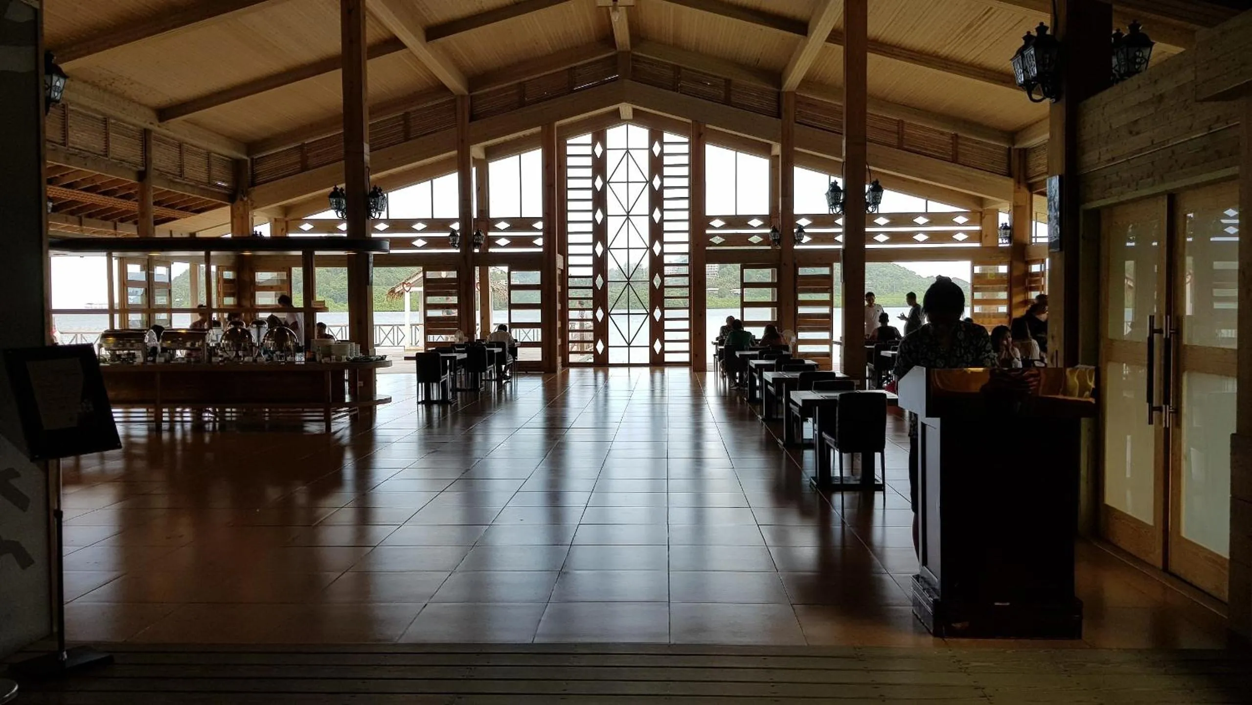 Restaurant/places to eat in Island Paradise Resort Club