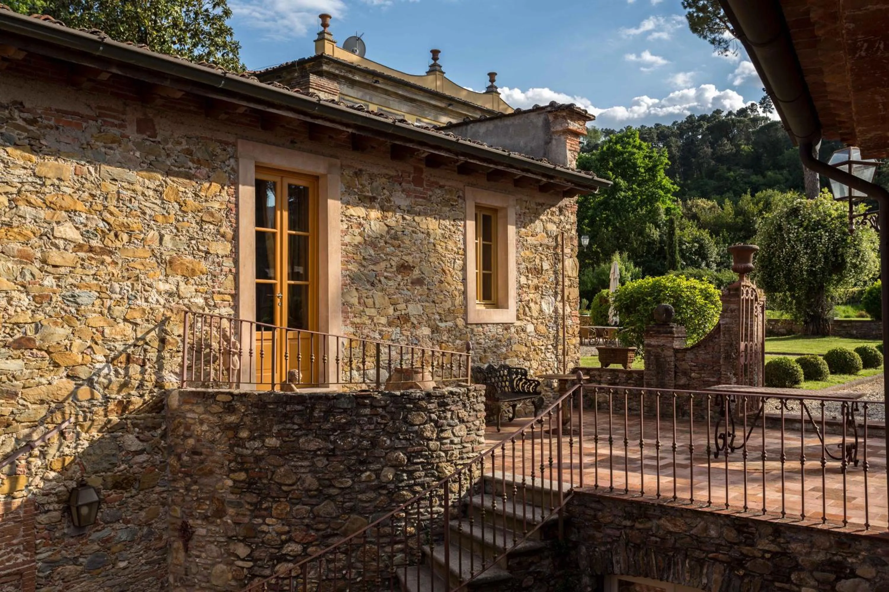 Garden in Coselli 's Collection. Luxury Villas Rental