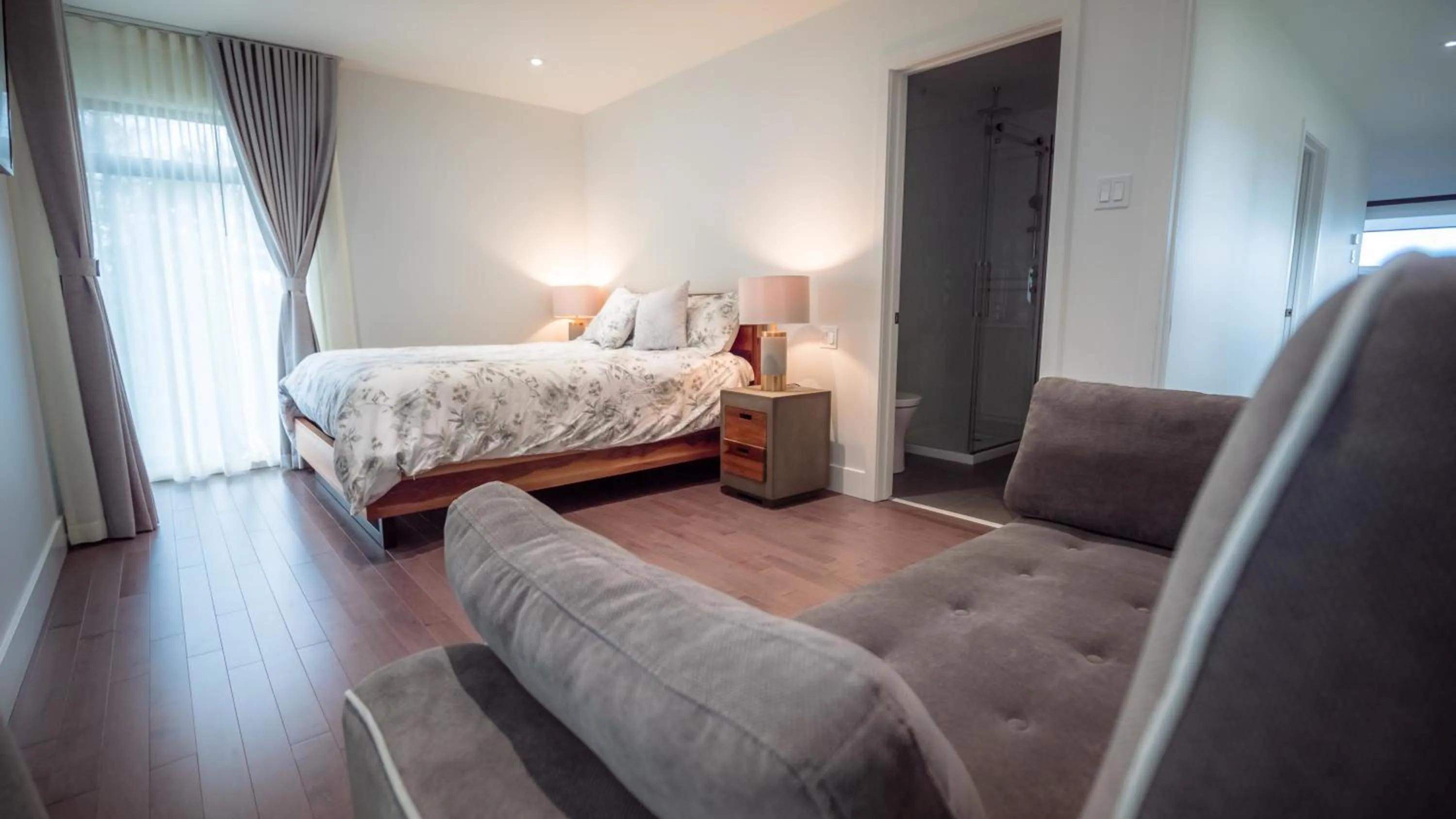 Bedroom, Bed in Auberge de la Montagne Coupée