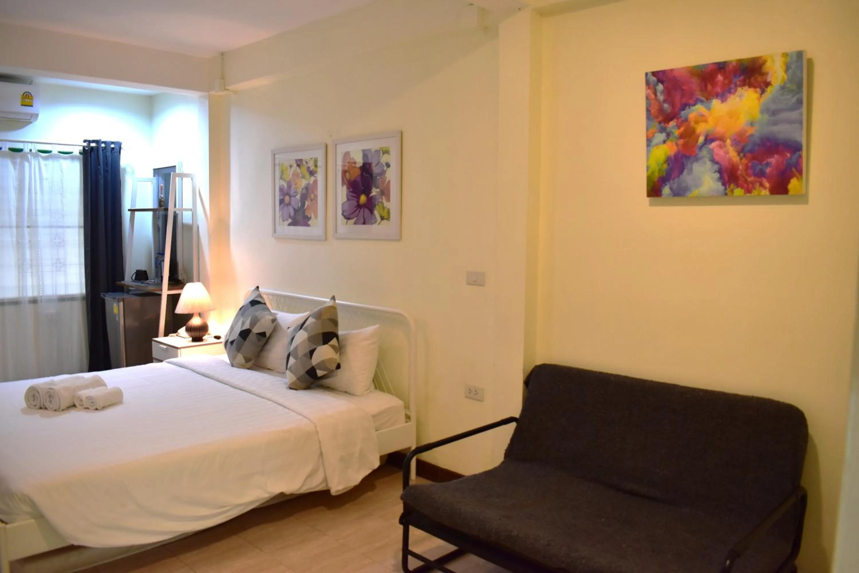 Bedroom, Bed in Greenery Hostel