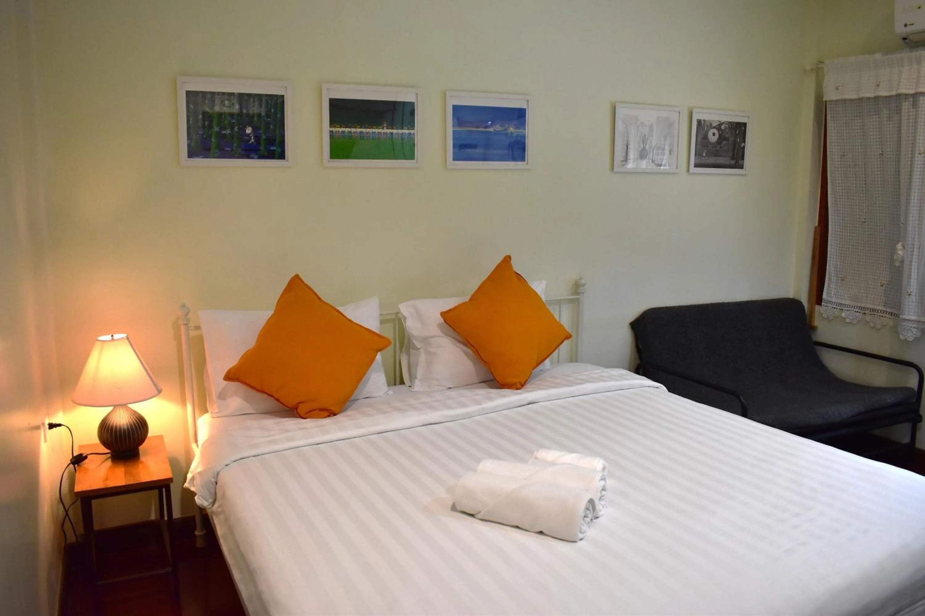 Bedroom, Bed in Greenery Hostel