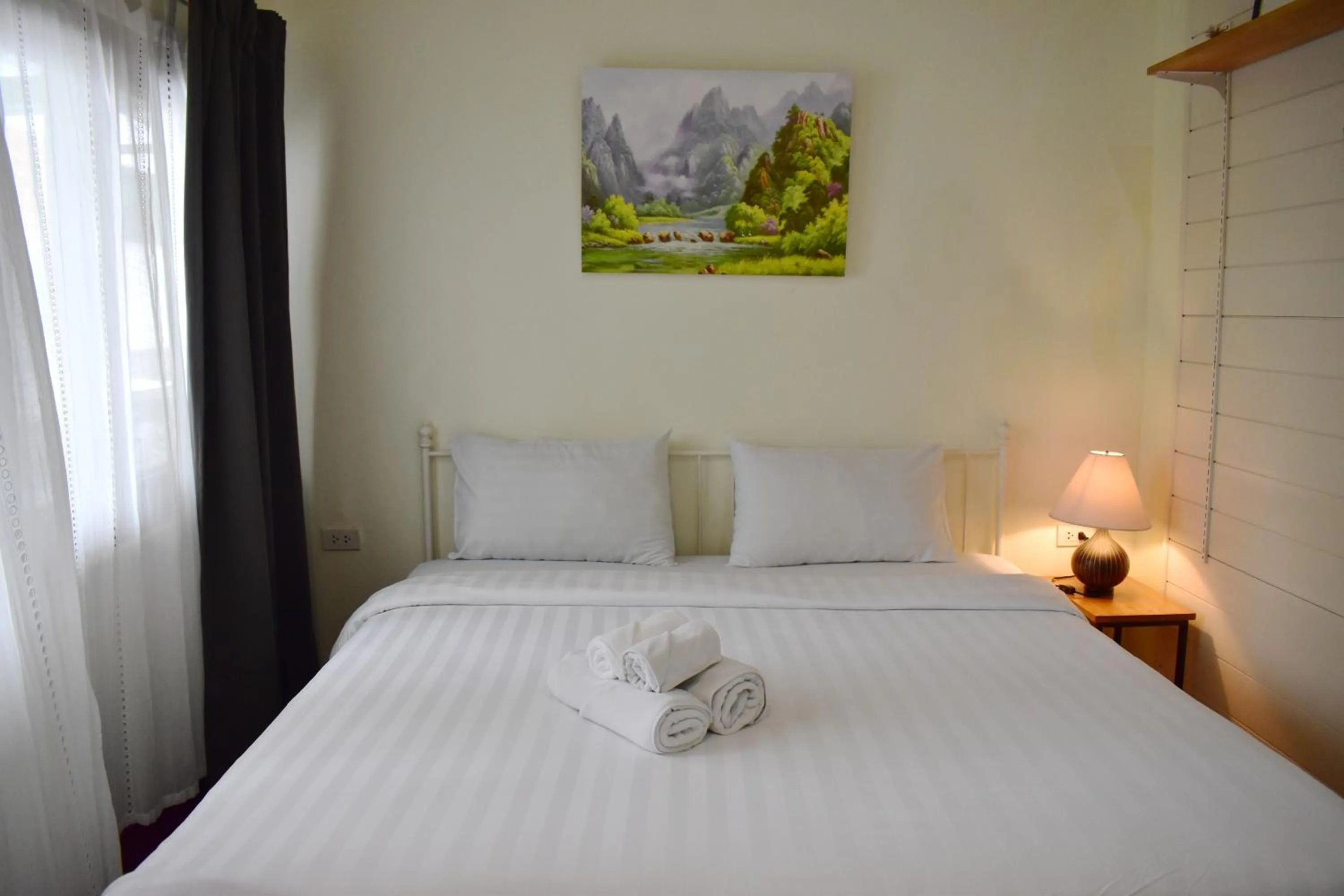 Bedroom, Bed in Greenery Hostel