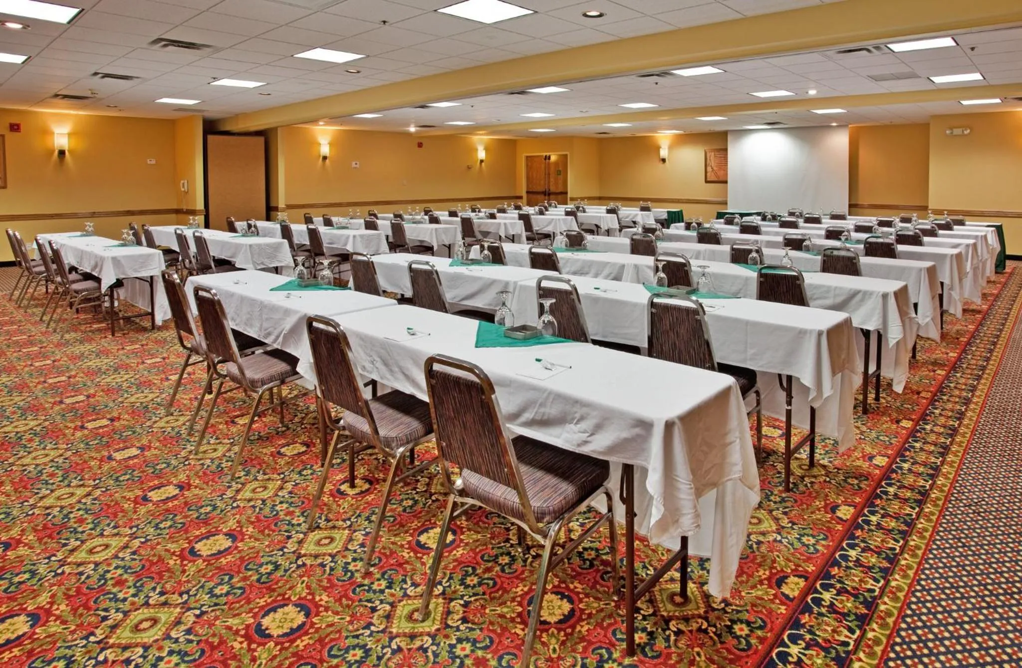 Meeting/conference room in Holiday Inn & Suites Springfield - I-44 by IHG