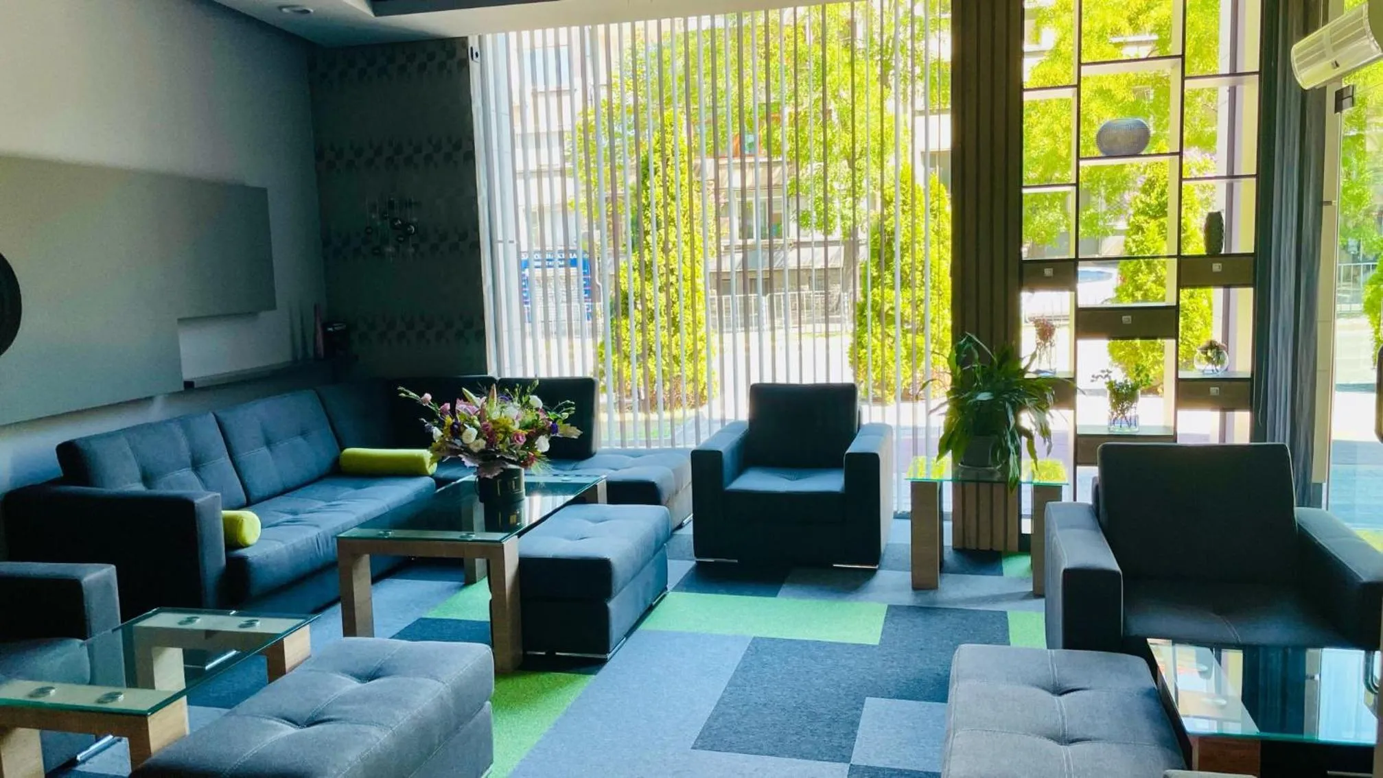 Lobby or reception in Expo Hotel