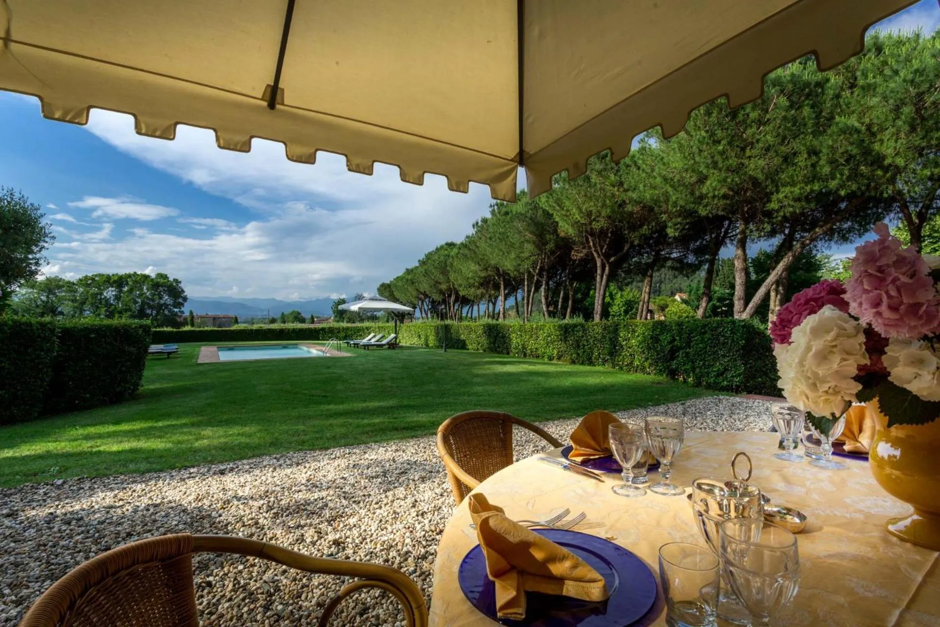 Garden in Coselli's luxury Villas