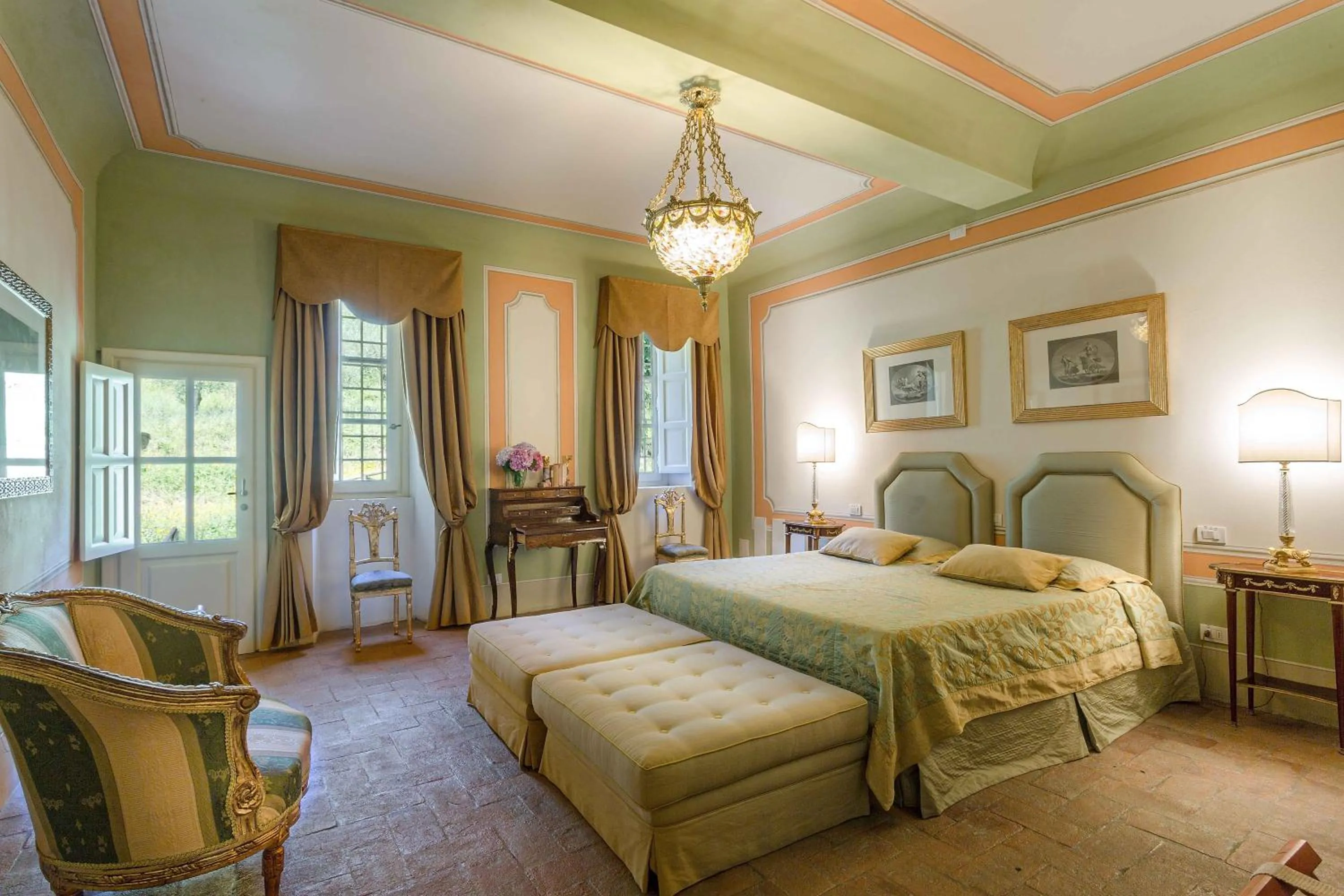 Bedroom, Bed in Coselli's luxury Villas