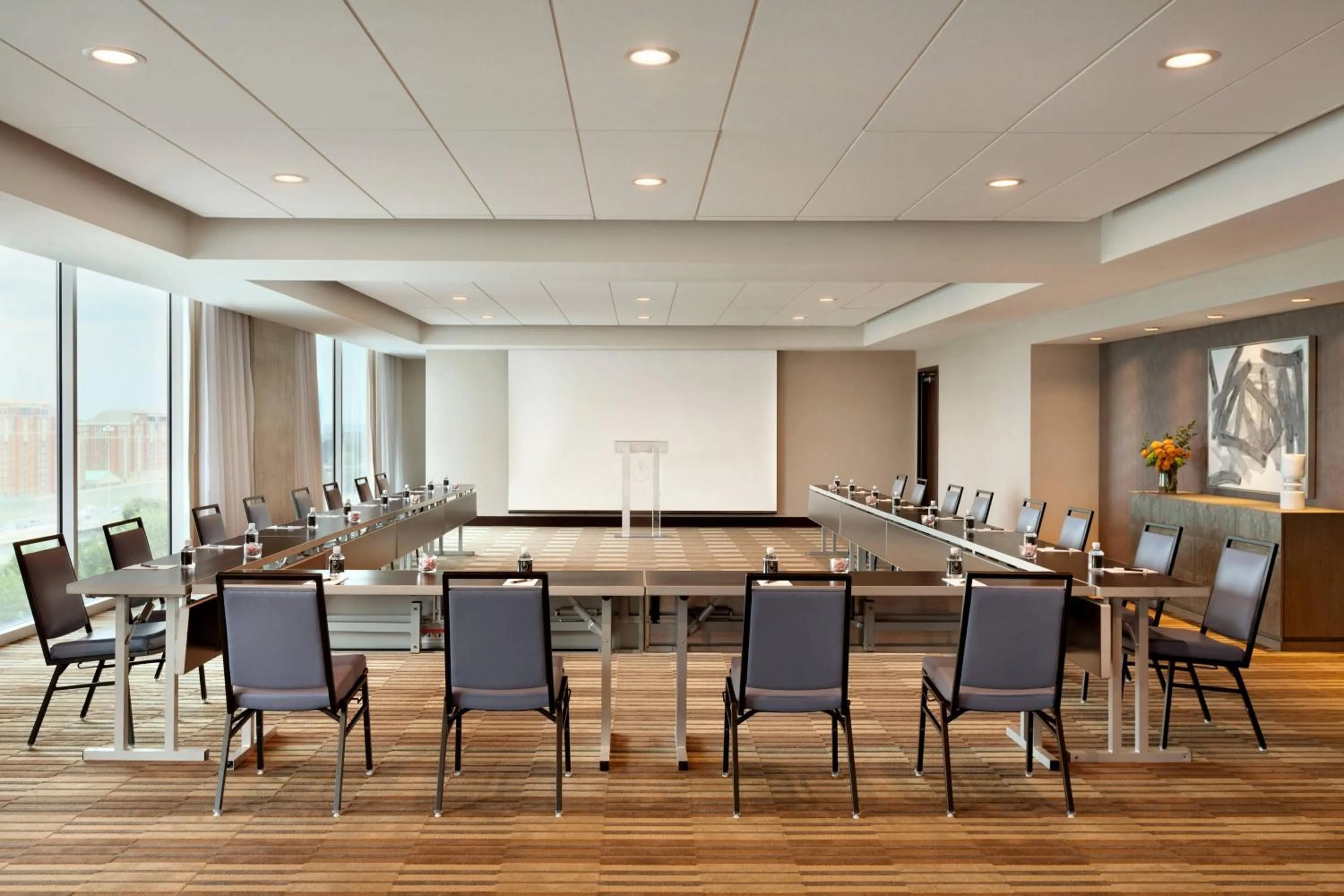 Meeting/conference room in Twelve Downtown, Autograph Collection