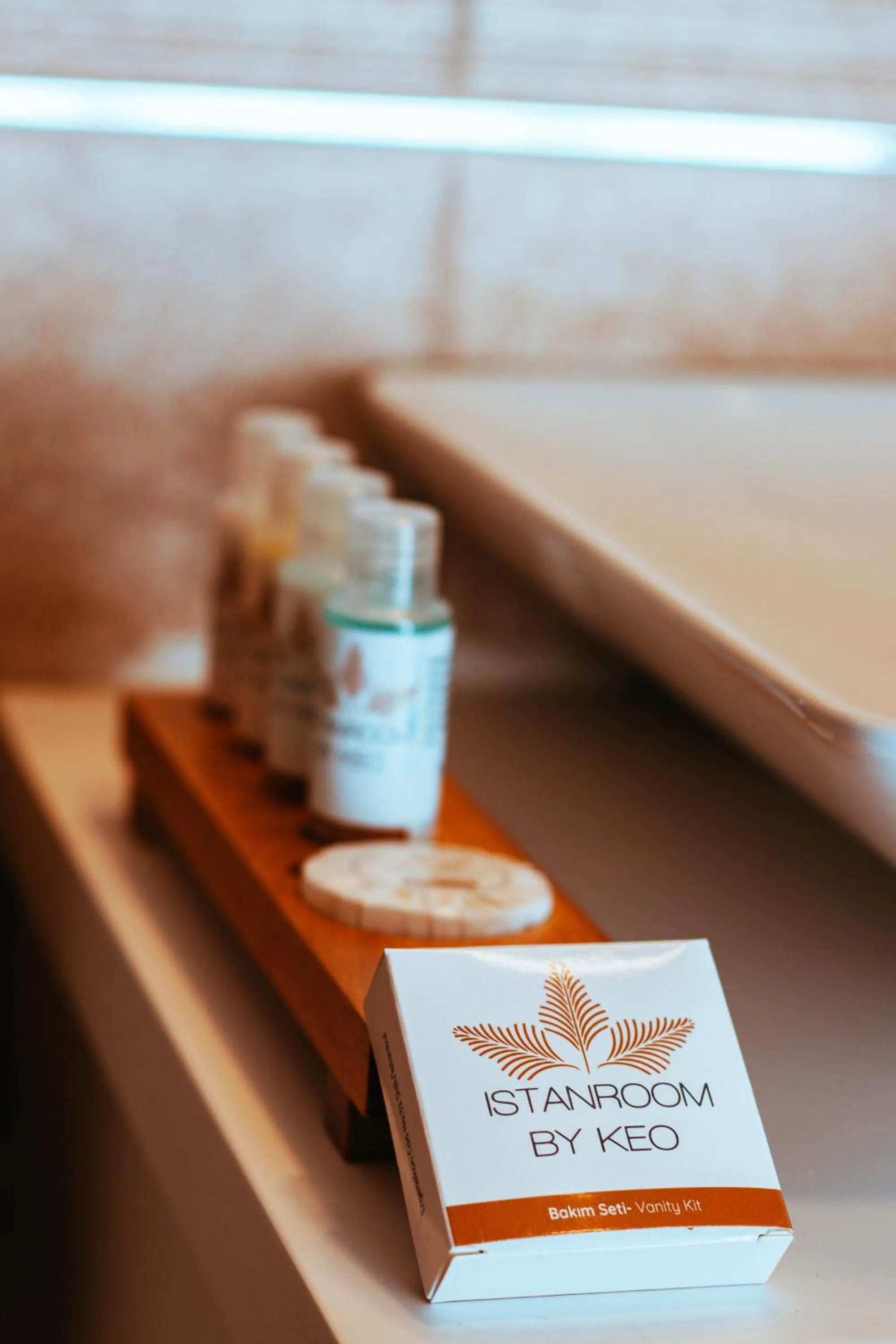 Bathroom in Istanroom by Keo