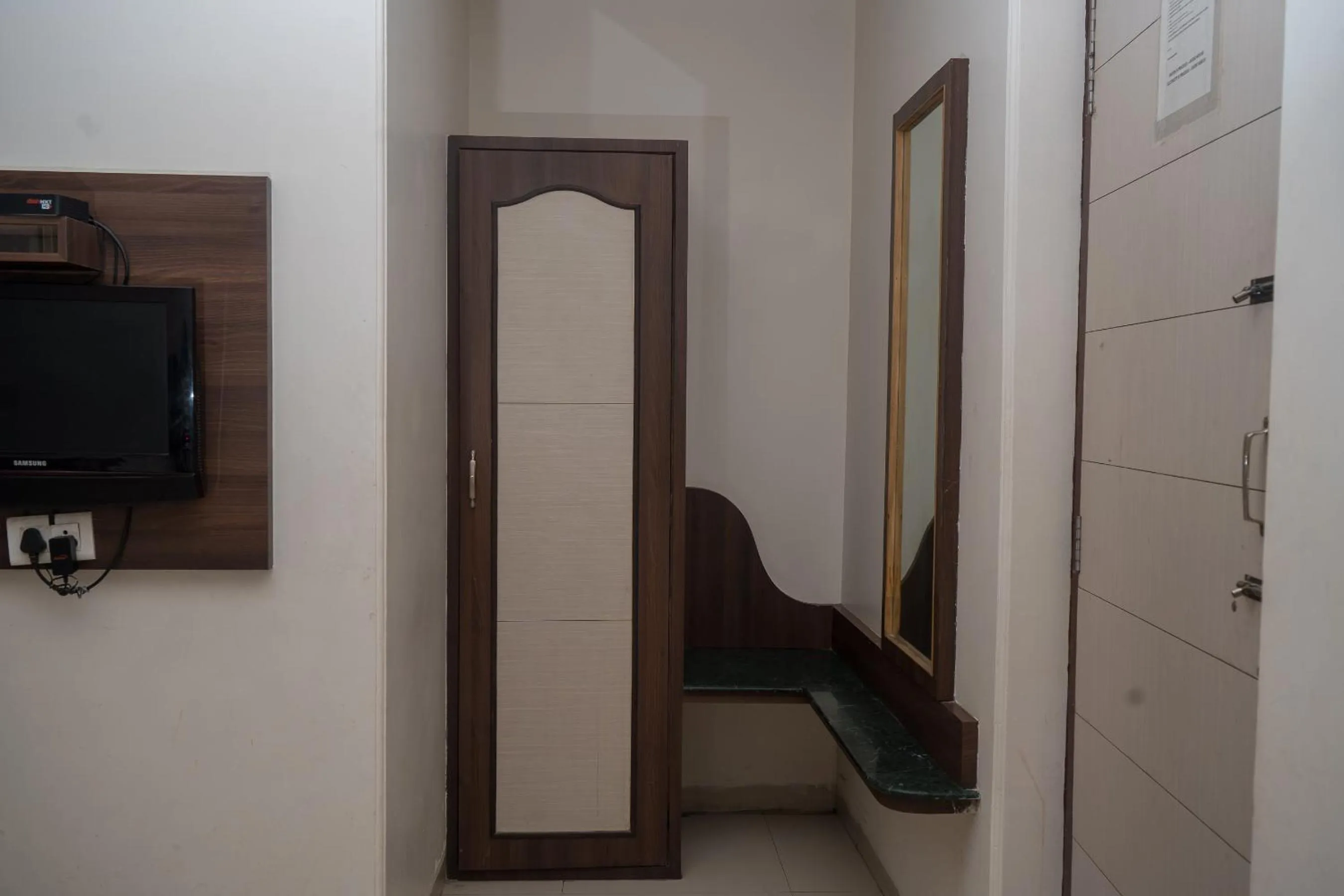 wardrobe in Hotel Ruby