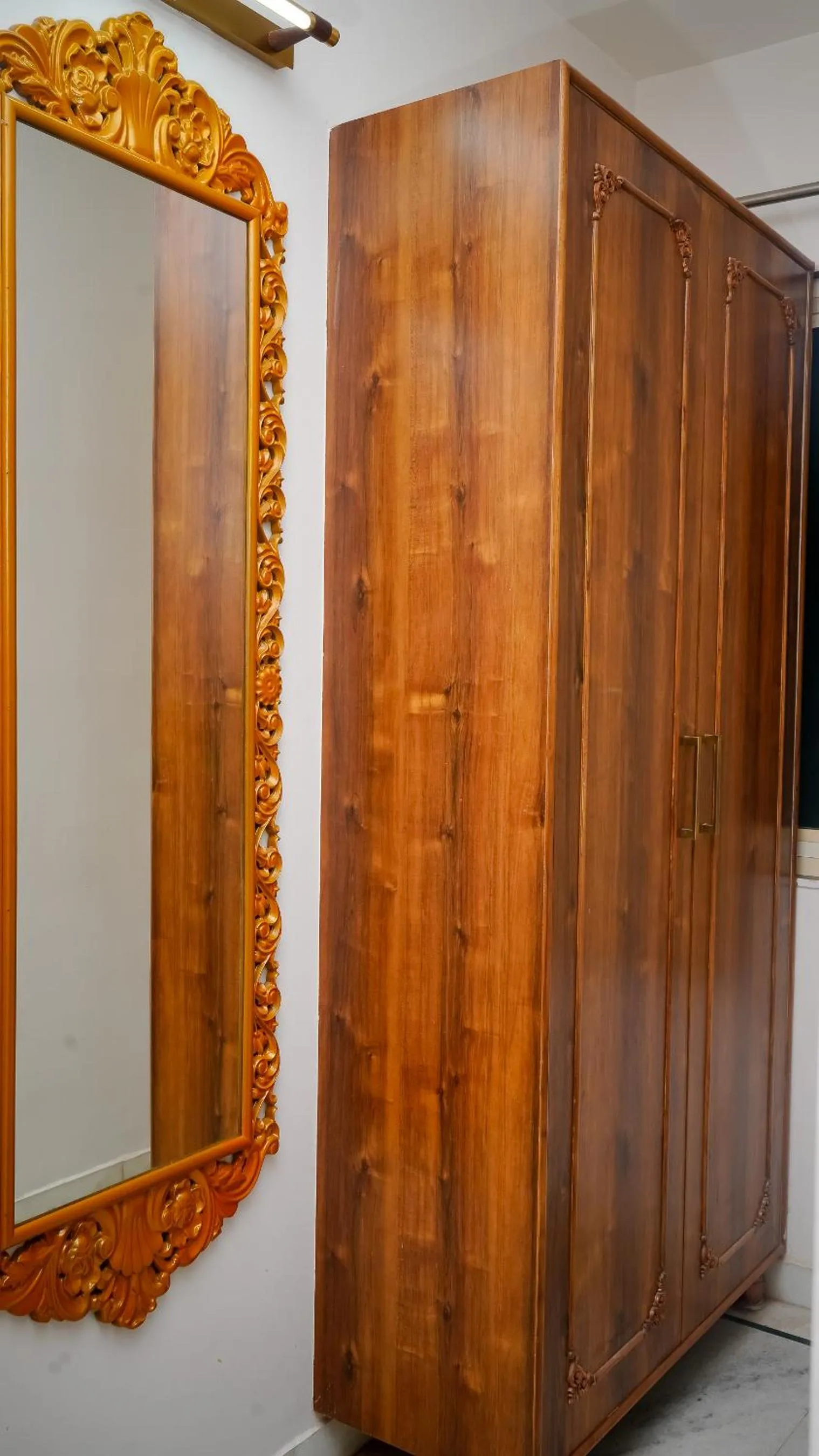 wardrobe in Hotel Ruby