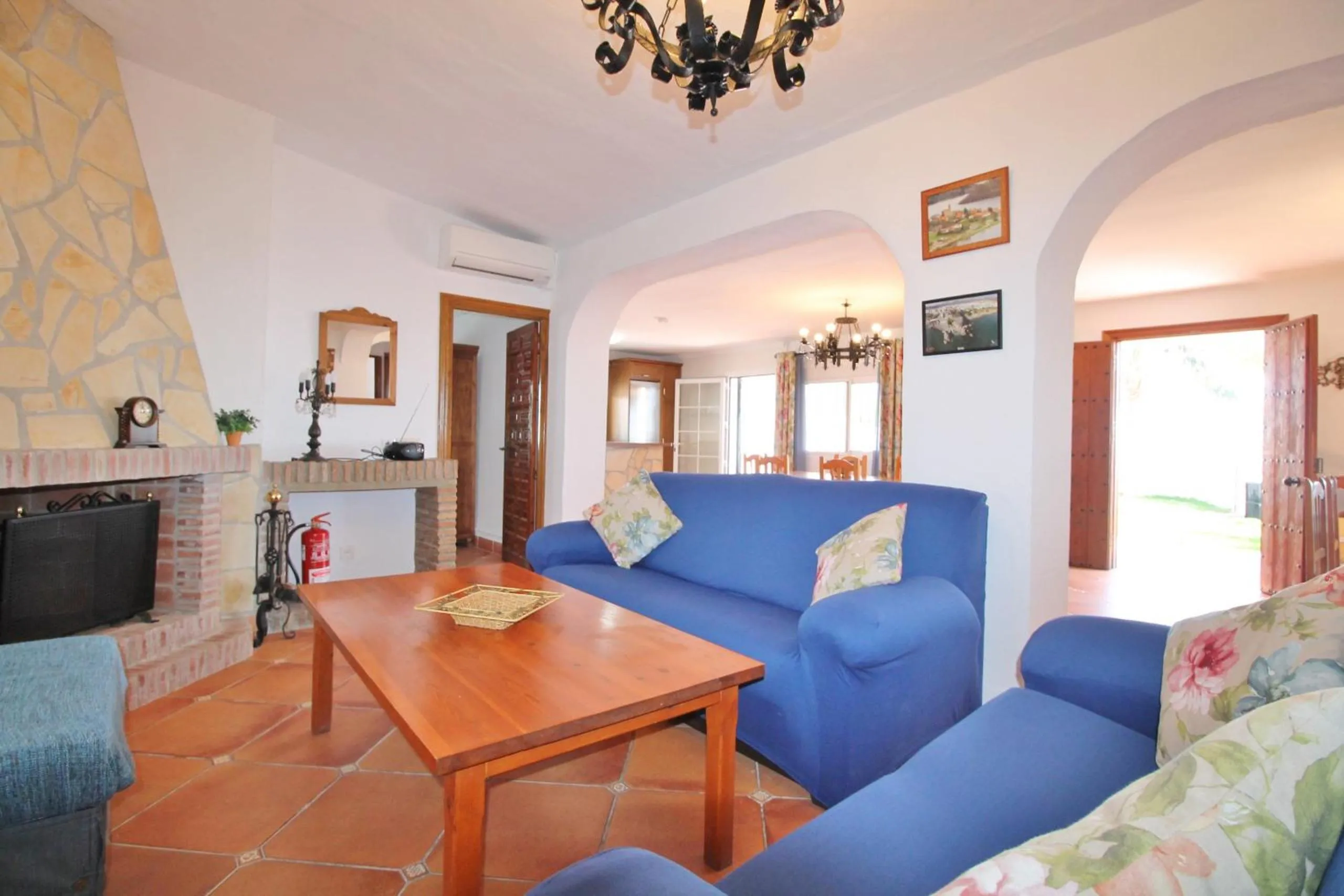 Communal lounge/ TV room in Villa Jeromo SpainSunRentals 1004