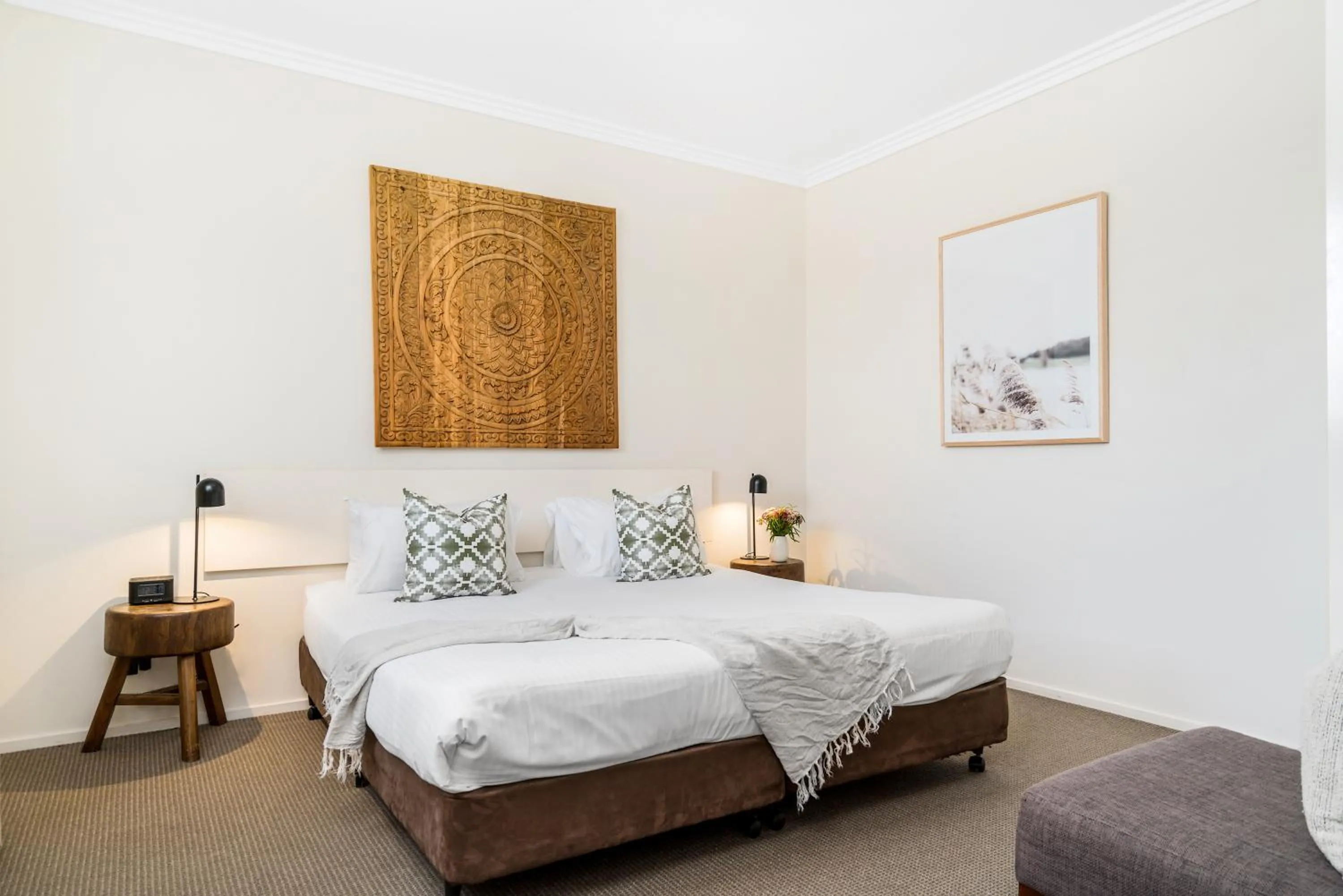 Bedroom, Bed in Byron Bay Hotel and Apartments