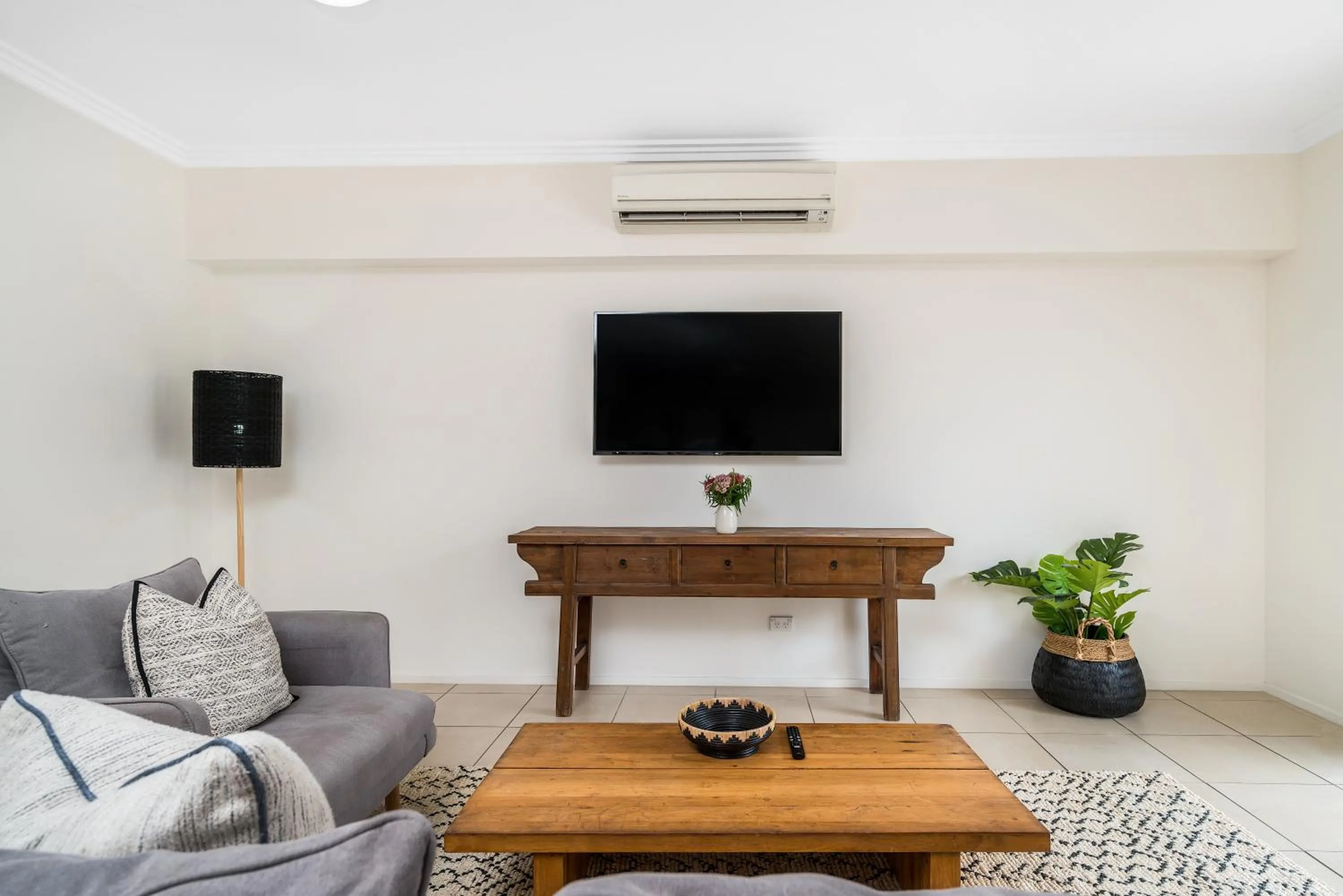 TV and multimedia in Byron Bay Hotel and Apartments