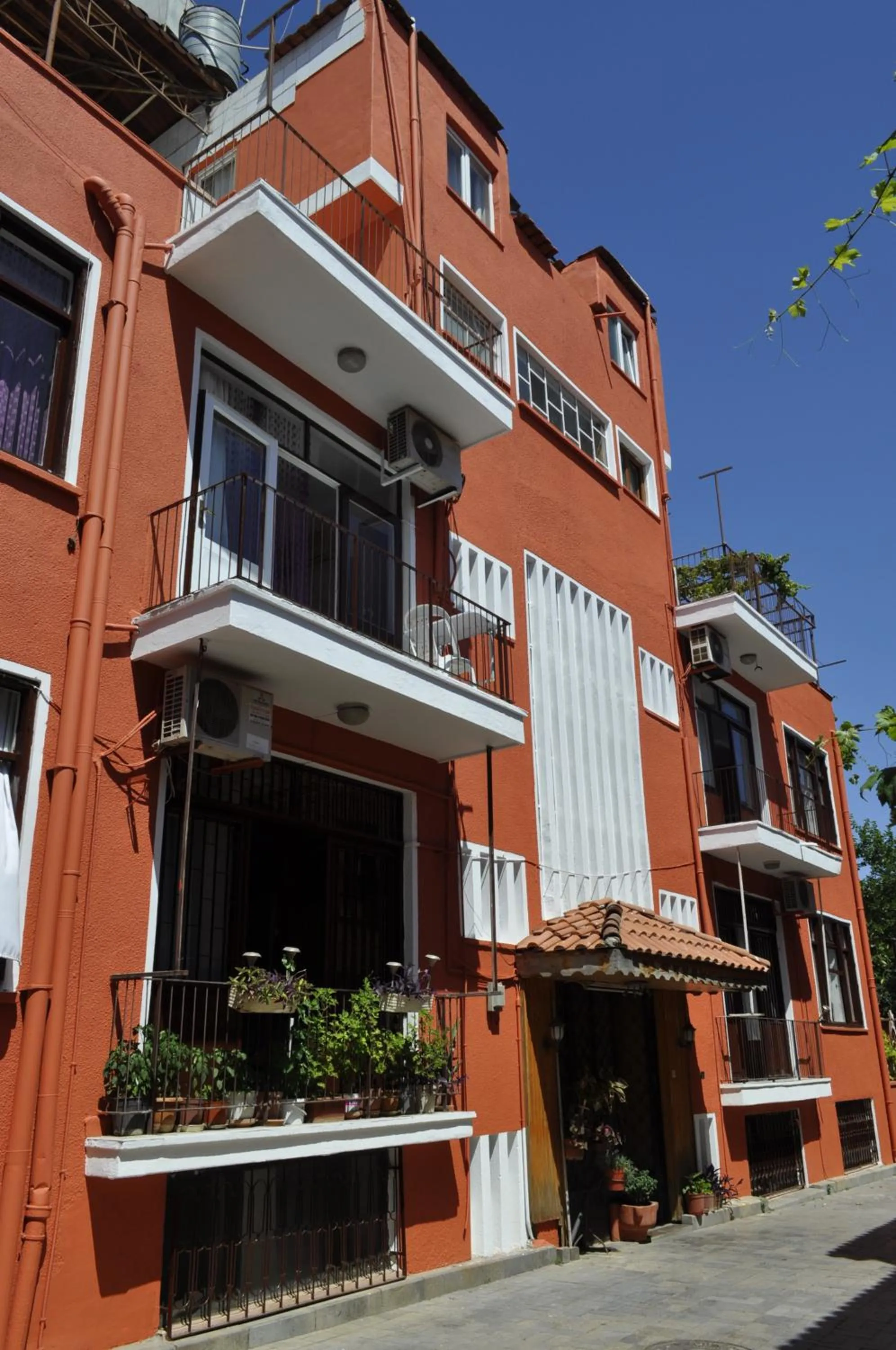 Property building in Erkal Pension