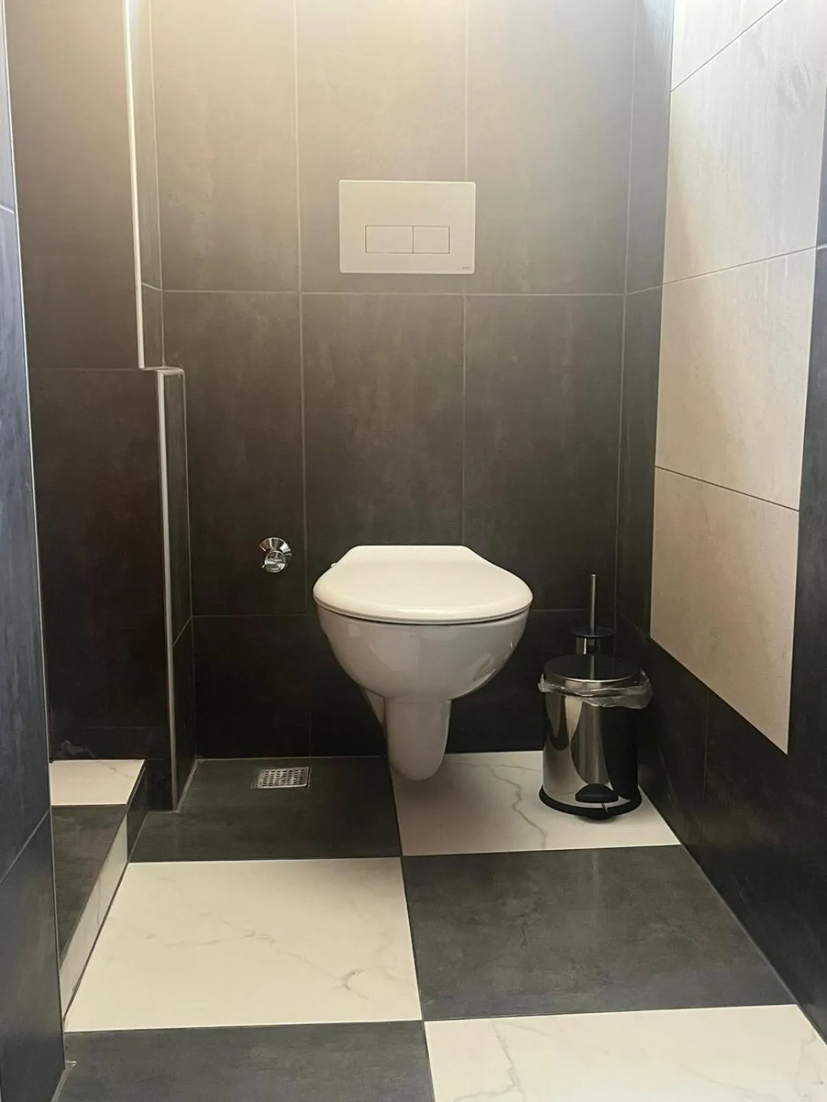 Shower in Erkal Pension