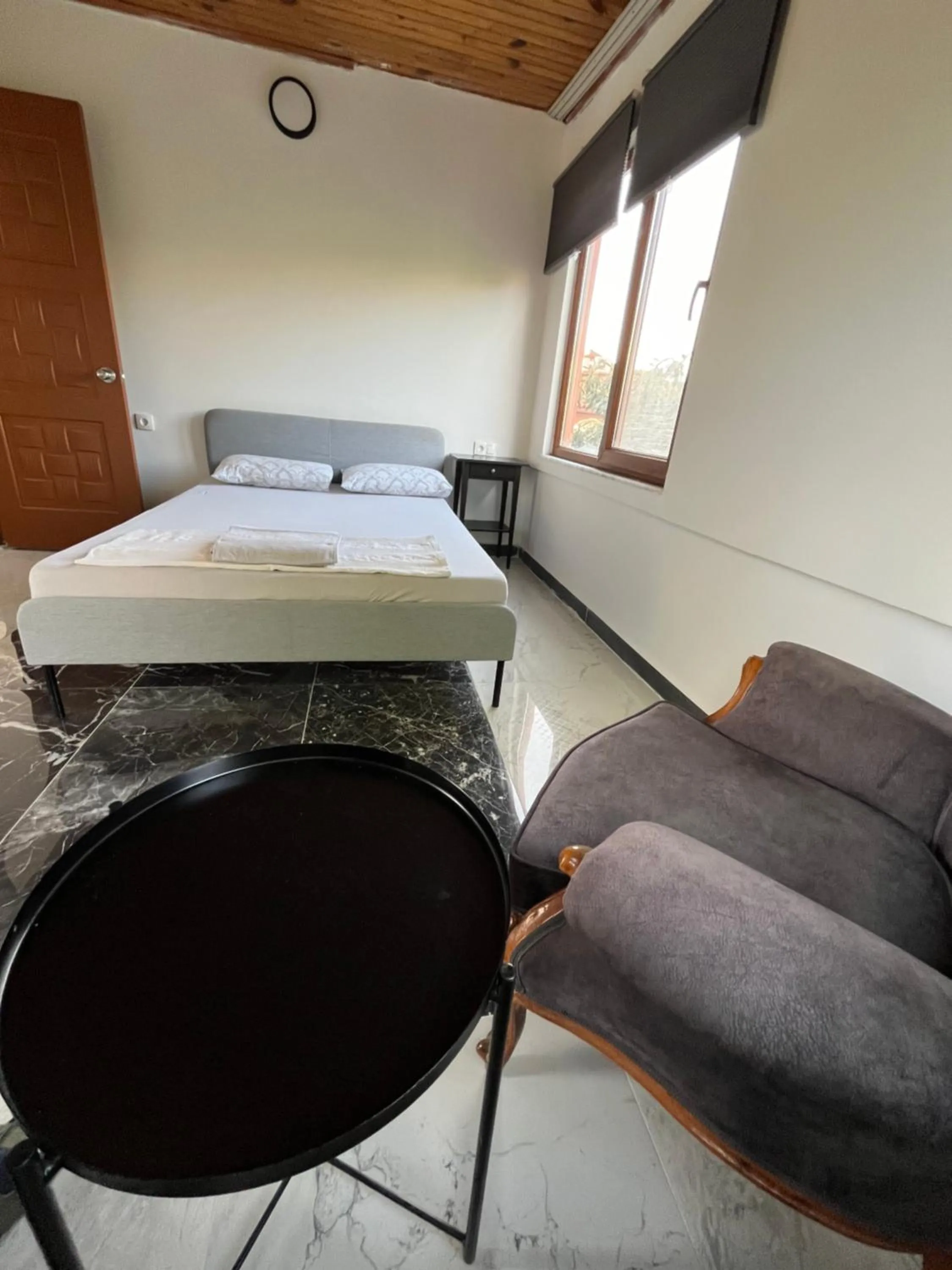 Bedroom, Bed in Erkal Pension