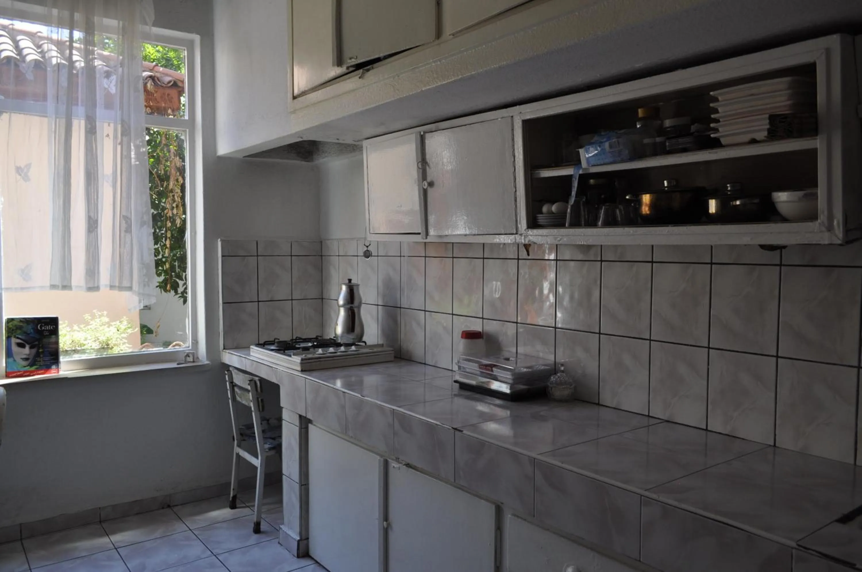 Communal kitchen in Erkal Pension