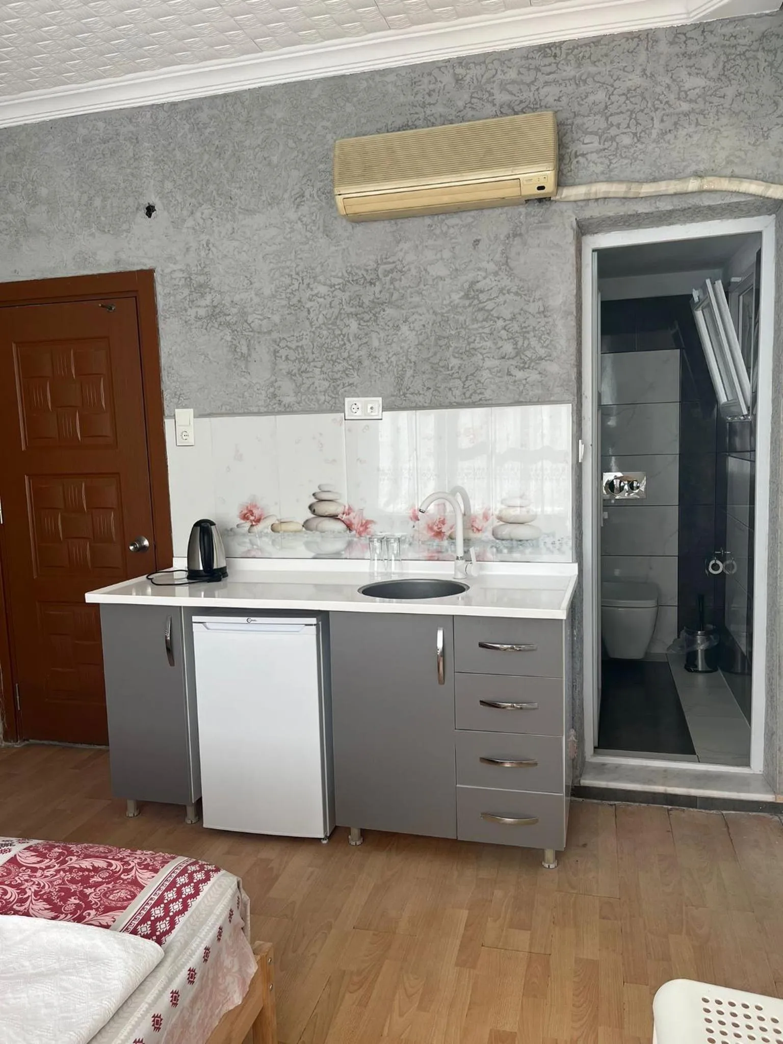 Kitchen or kitchenette in Erkal Pension