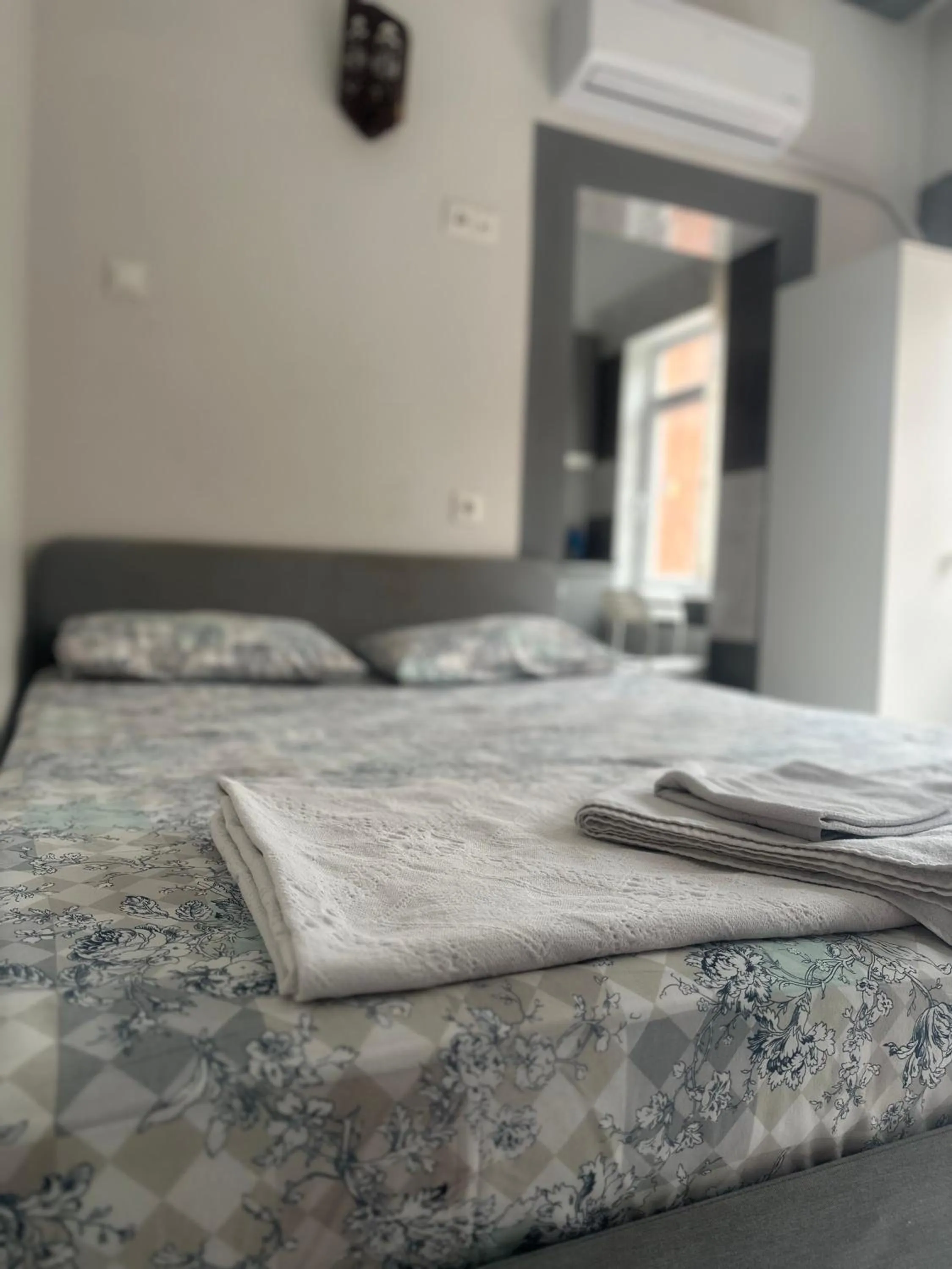 Bed in Erkal Pension