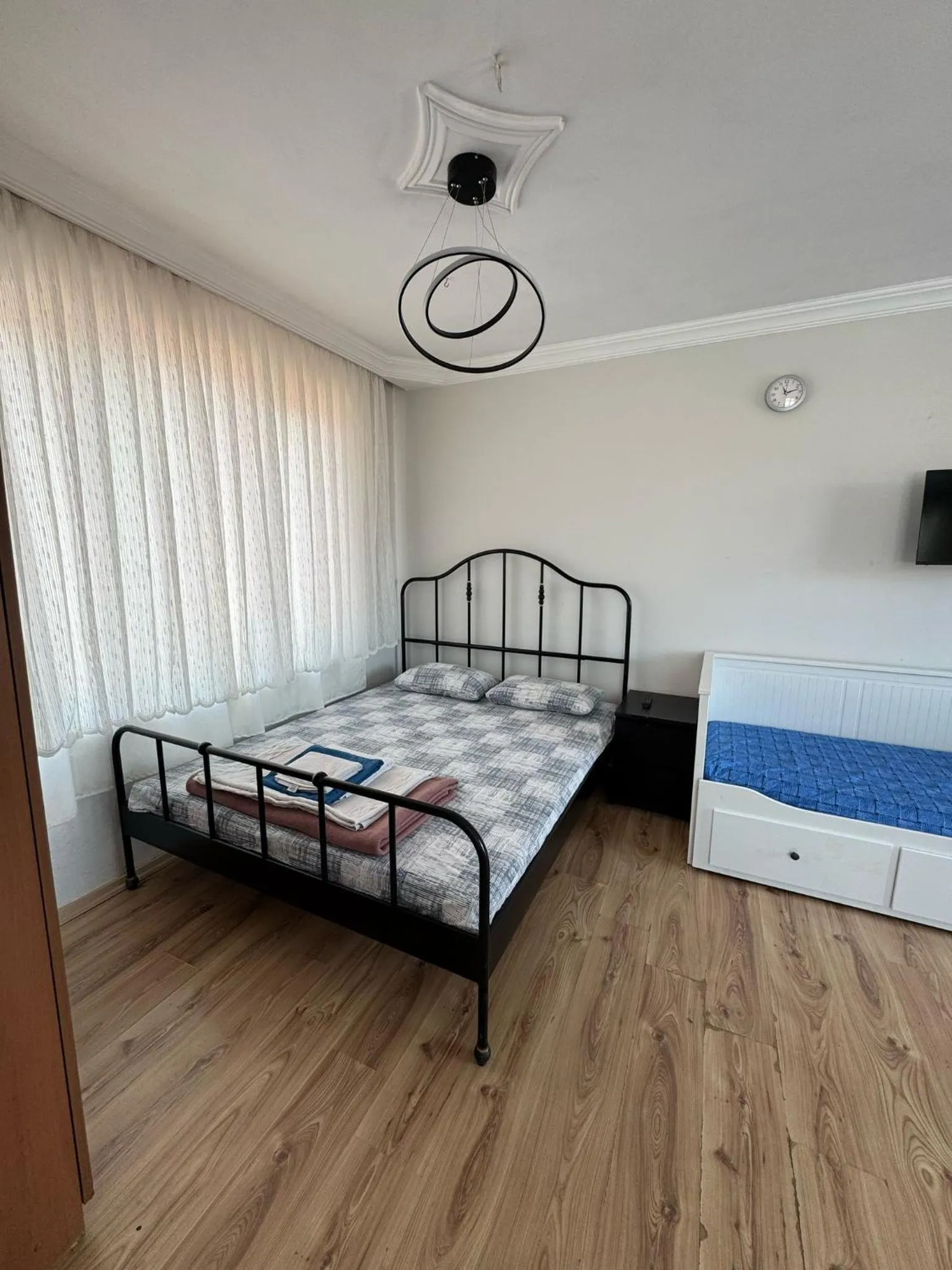 Bed in Erkal Pension