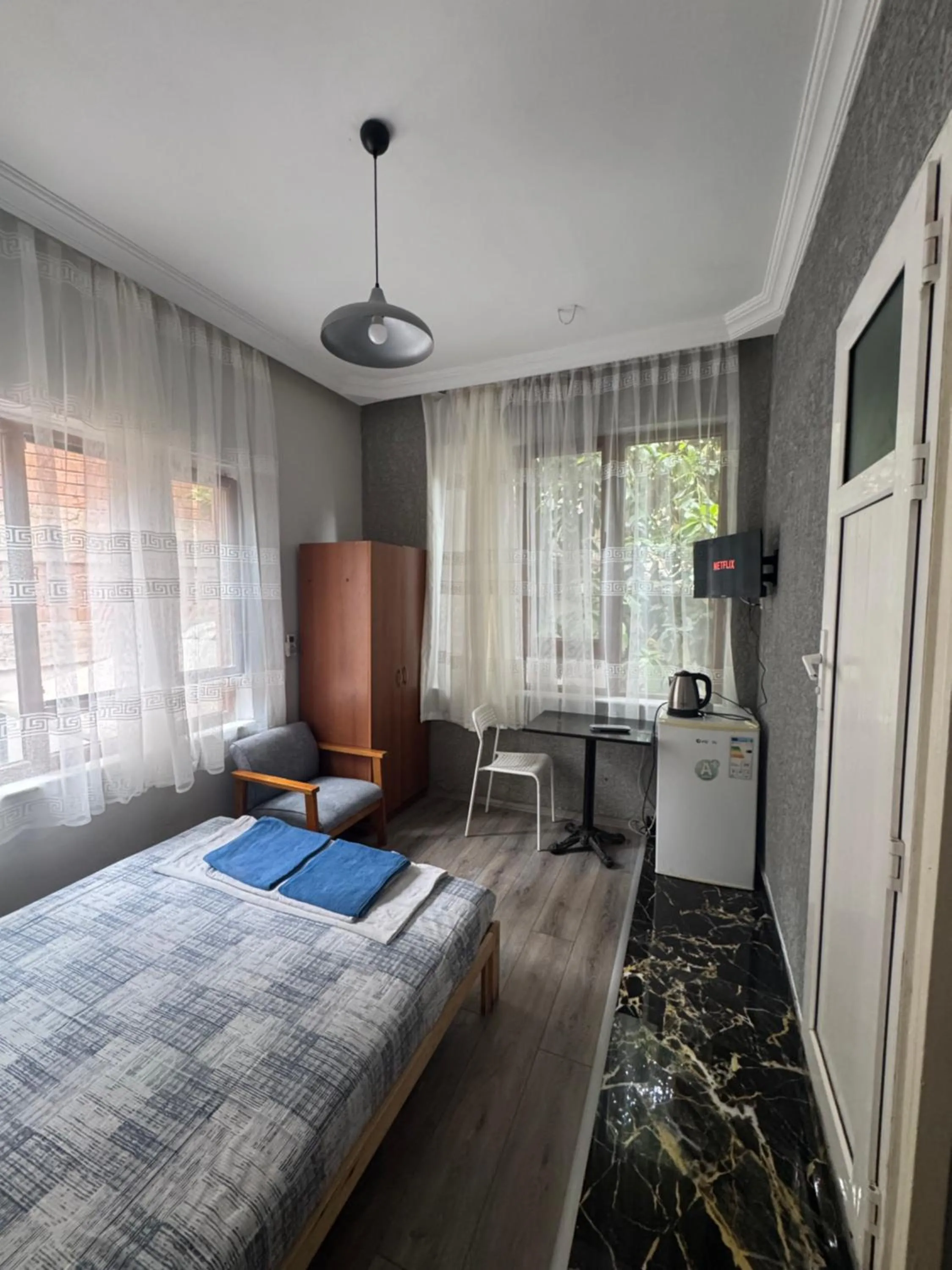 Photo of the whole room, Bed in Erkal Pension