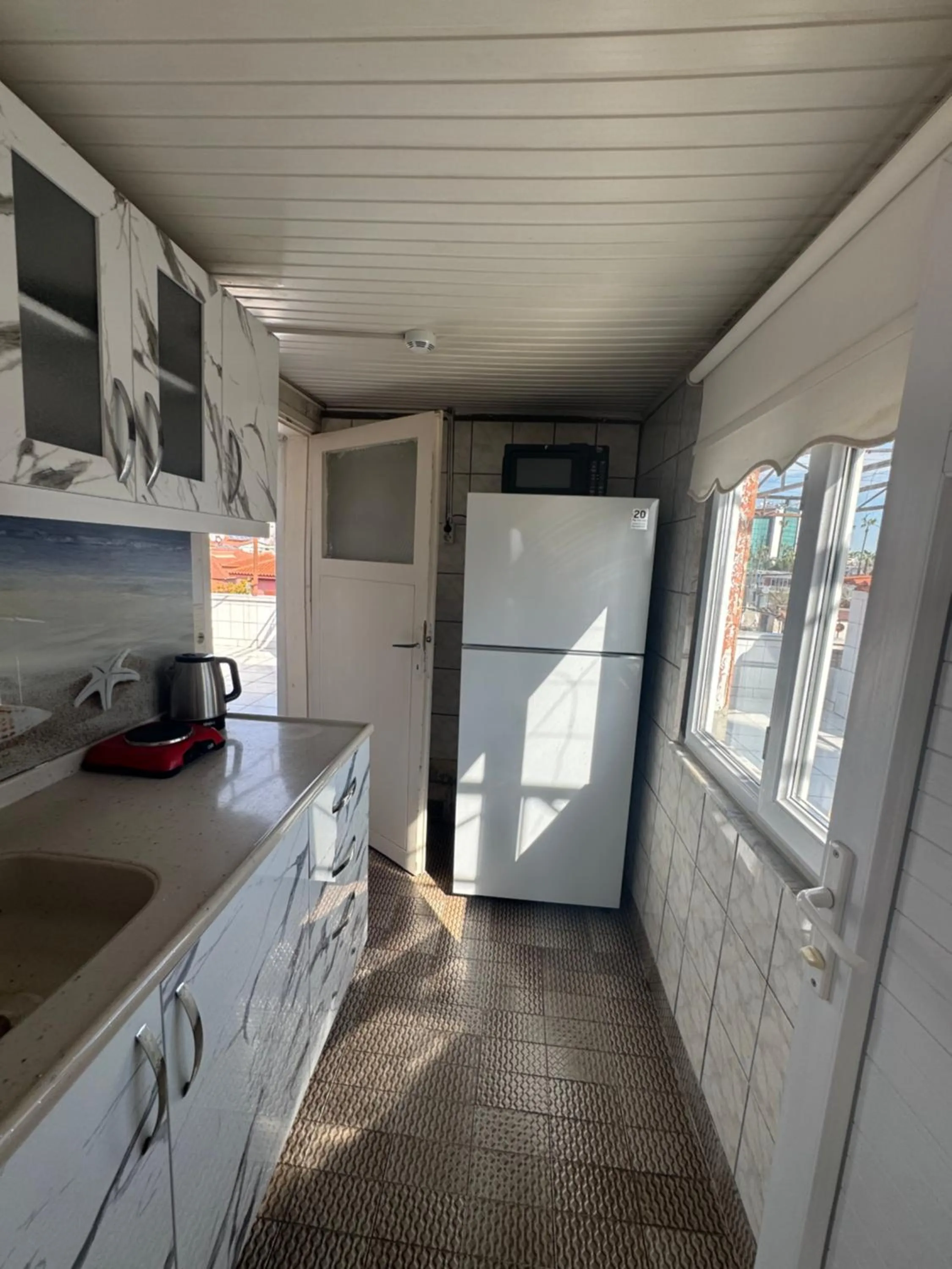 Kitchen or kitchenette in Erkal Pension